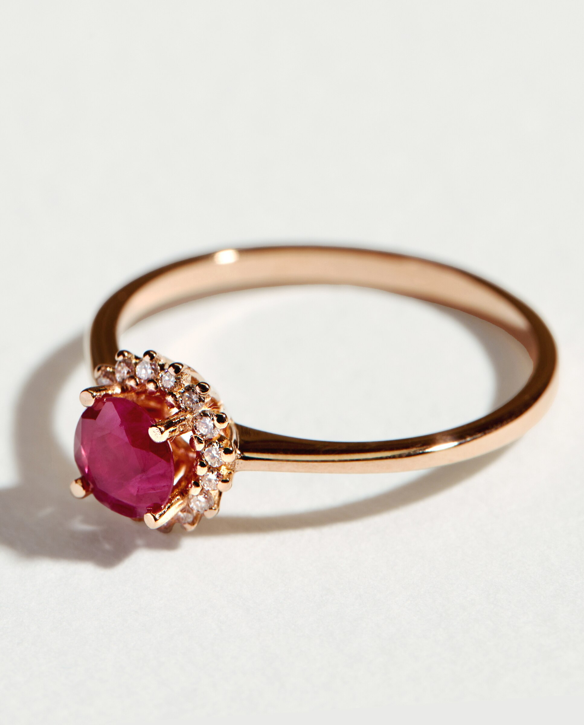 Anillo de oro con diamante y rubí - El Corte Inglés - Rojo Rojo-2