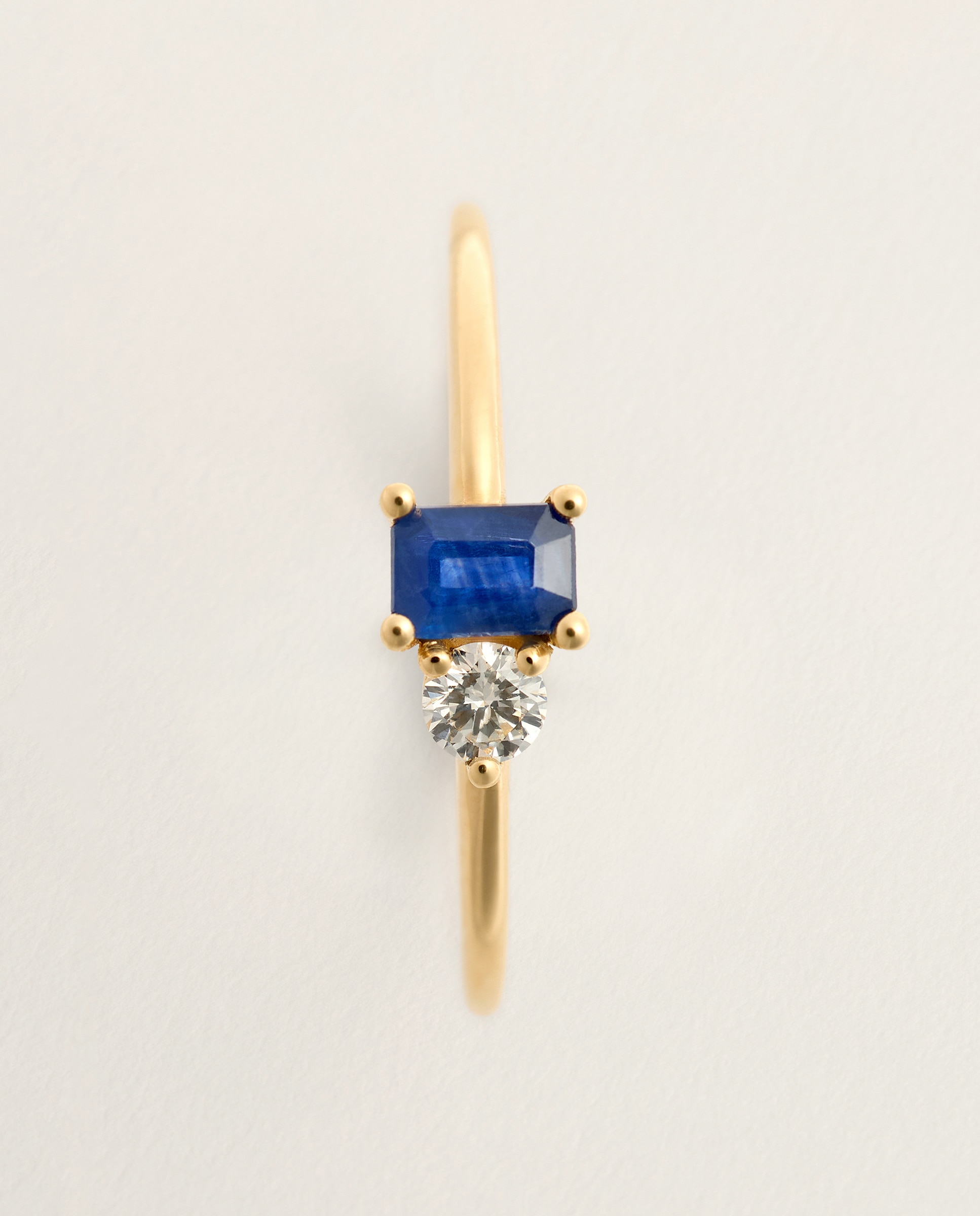 Anillo Tú y Yo de oro amarillo de 18K con zafiro en talla esmeralda y 1 diamante en talla brillante - El Corte Inglés - 300 Amarillo 300 Amarillo-3