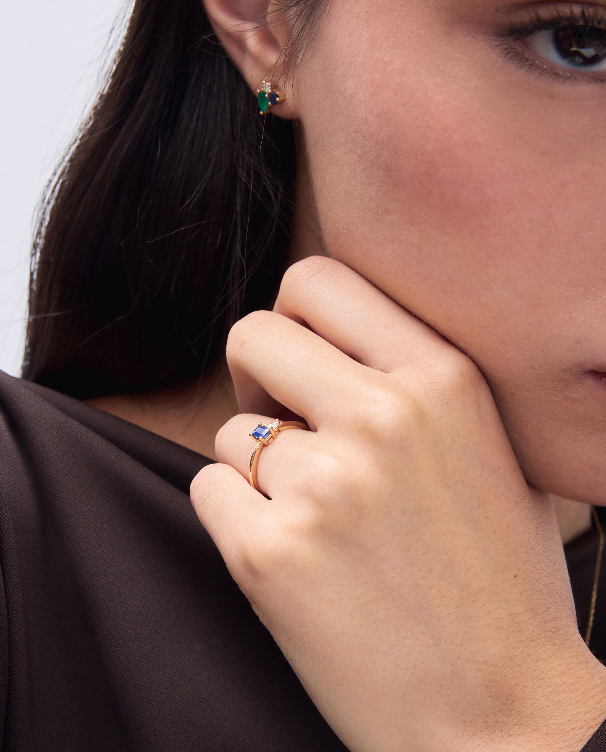 Anillo Tú y Yo de oro amarillo de 18K con zafiro en talla esmeralda y 1 diamante en talla brillante - El Corte Inglés - 300 Amarillo 300 Amarillo-5