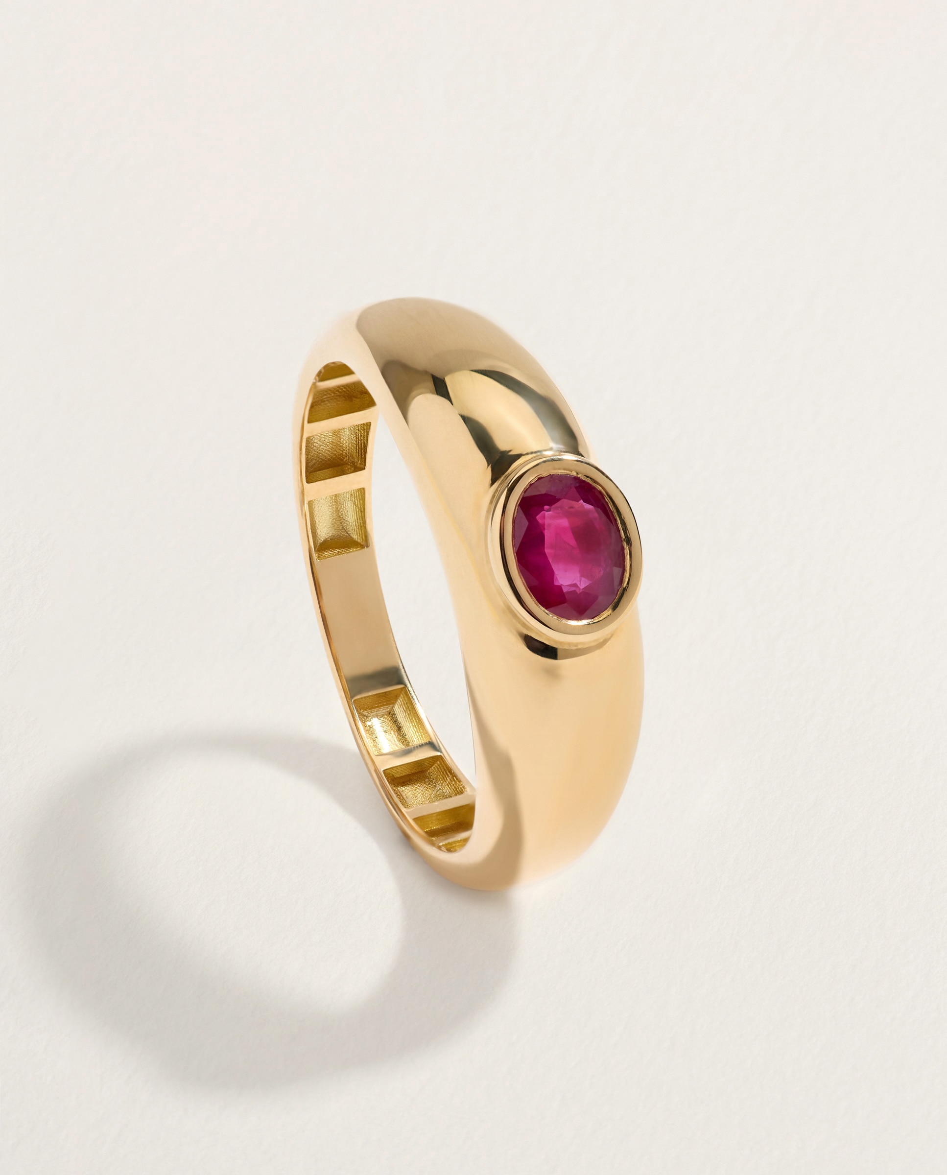 Anillo de oro amarillo de 18k con rubí en talla oval de 0.40ct. - El Corte Inglés - 300 Amarillo 300 Amarillo-1
