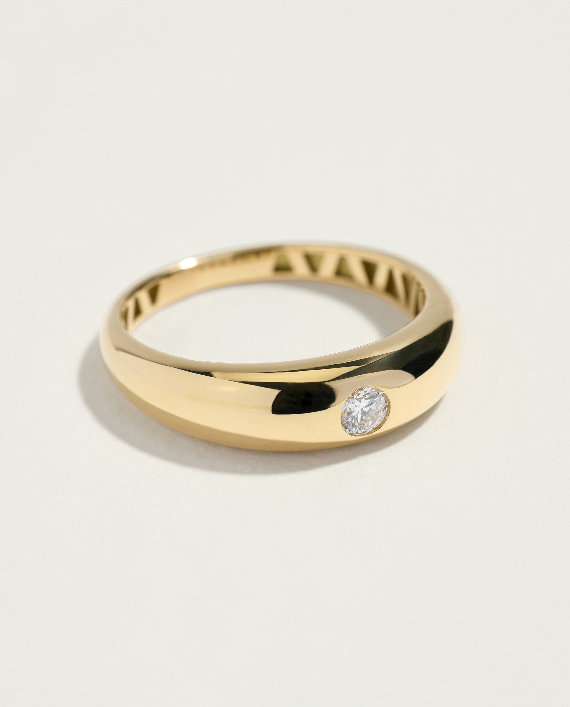 Anillo de oro amarillo de 18K con diamante central de 0,12 ct en talla brillante - El Corte Inglés - 300 Amarillo 300 Amarillo-2