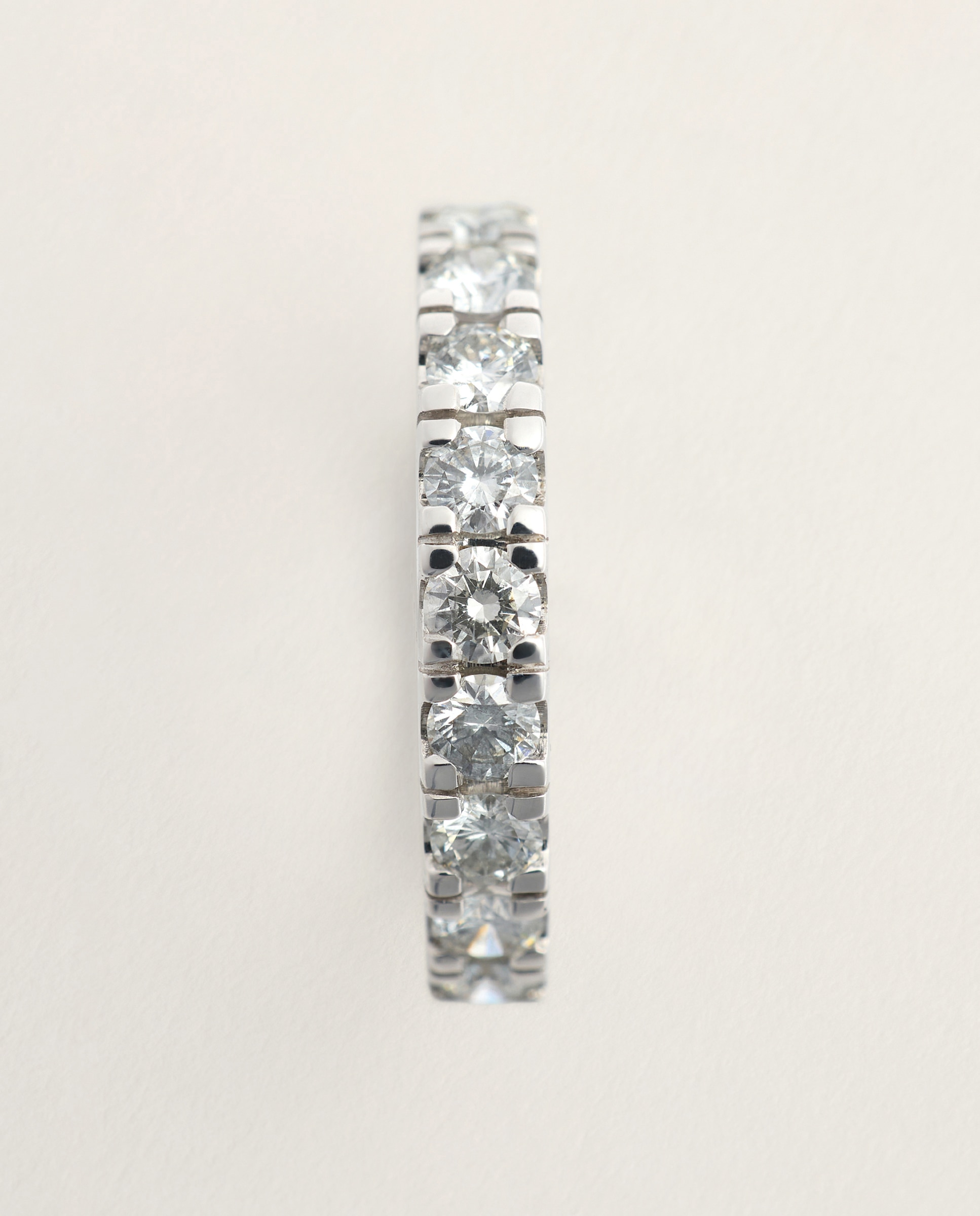 Alianza de oro blanco de 18K con diamantes en talla brillante con un peso total de 0,72ct - El Corte Inglés - Plata Plata-3