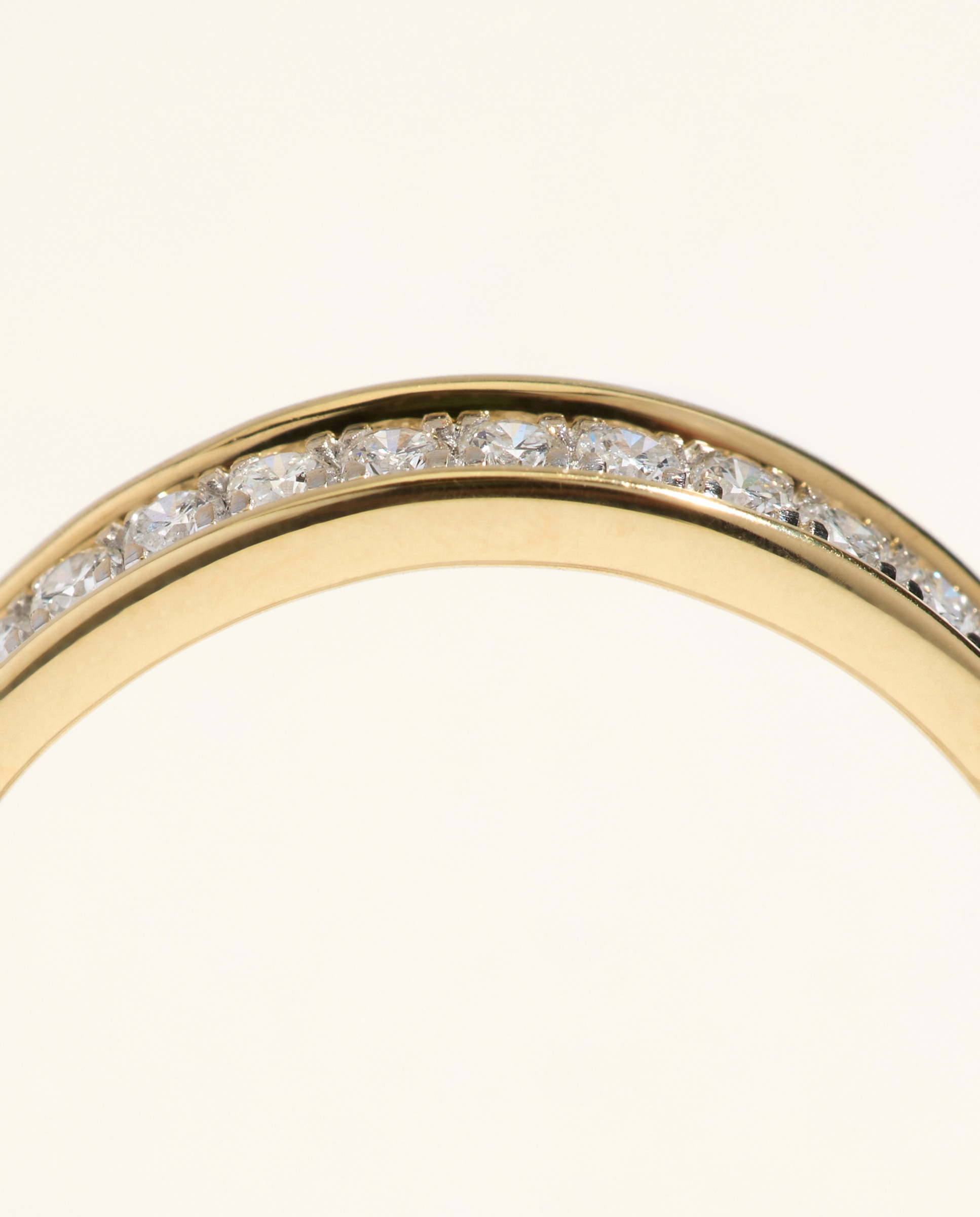 Alianza bicolor de 18k con diamantes en talla brillante con un total de 0,25ct - El Corte Inglés - Multicolor Multicolor-4