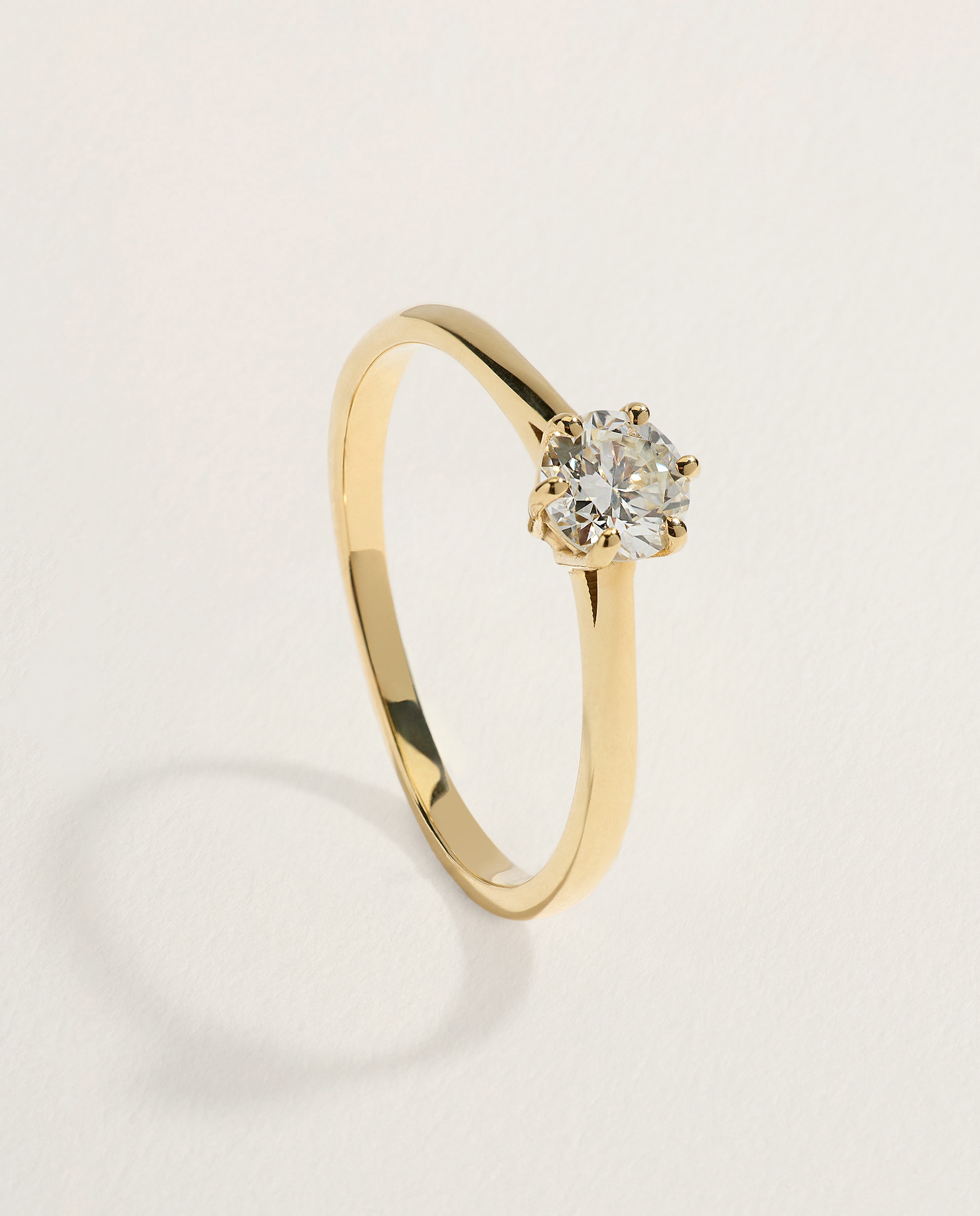 Anillo solitario de oro blanco de 18k con diamantes en talla brillante con un peso total de 0,40ct - El Corte Inglés - 300 Amarillo 300 Amarillo-1