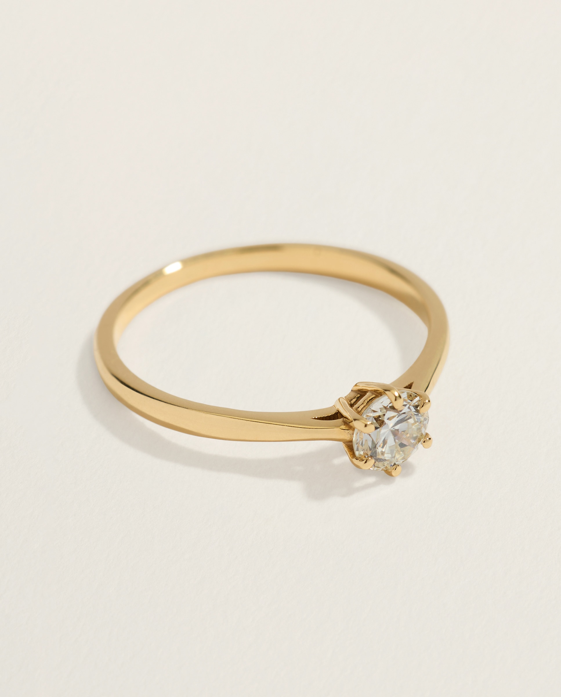 Anillo solitario de oro blanco de 18k con diamantes en talla brillante con un peso total de 0,40ct - El Corte Inglés - 300 Amarillo 300 Amarillo-2