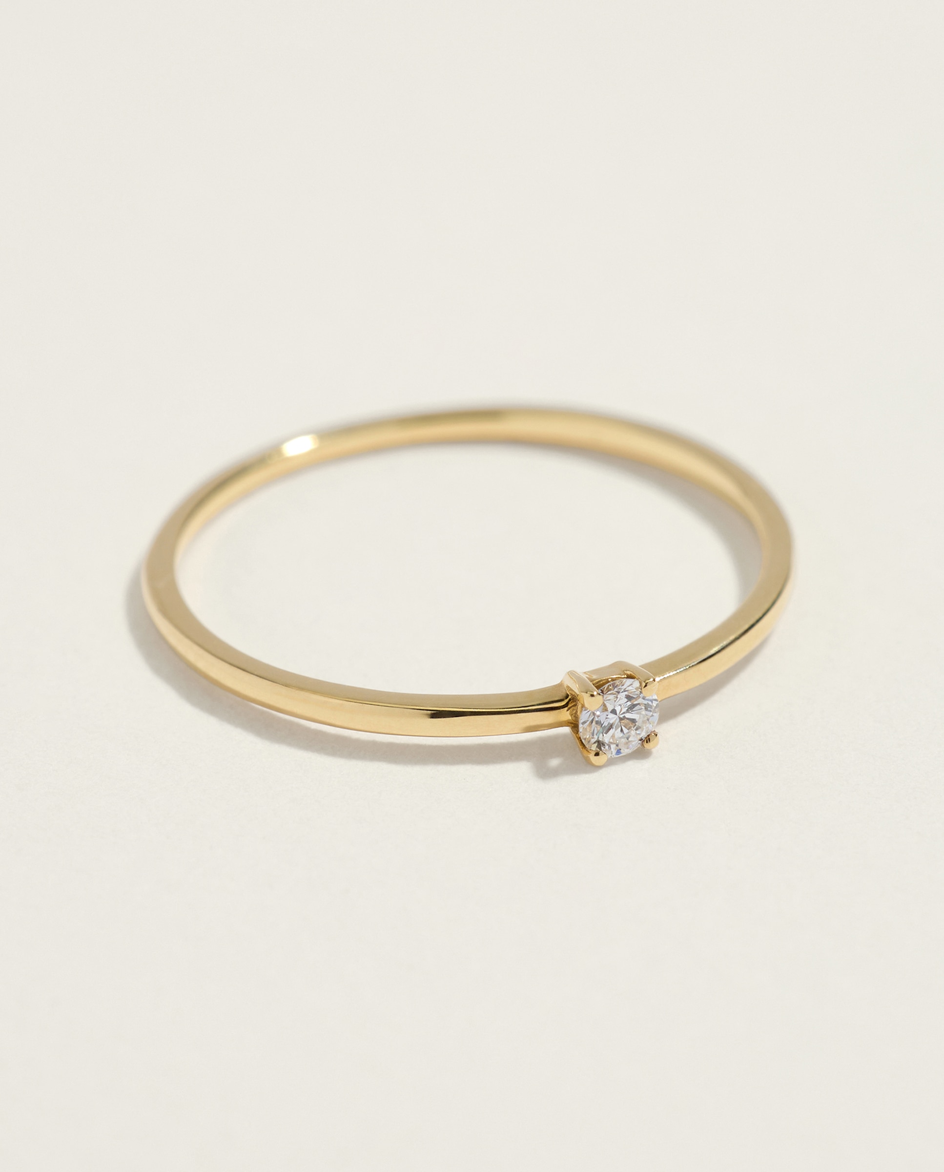 Anillo solitario de oro amarillo de 18k con diamantes en talla brillante con un peso total de 0,05ct - El Corte Inglés - 300 Amarillo 300 Amarillo-2