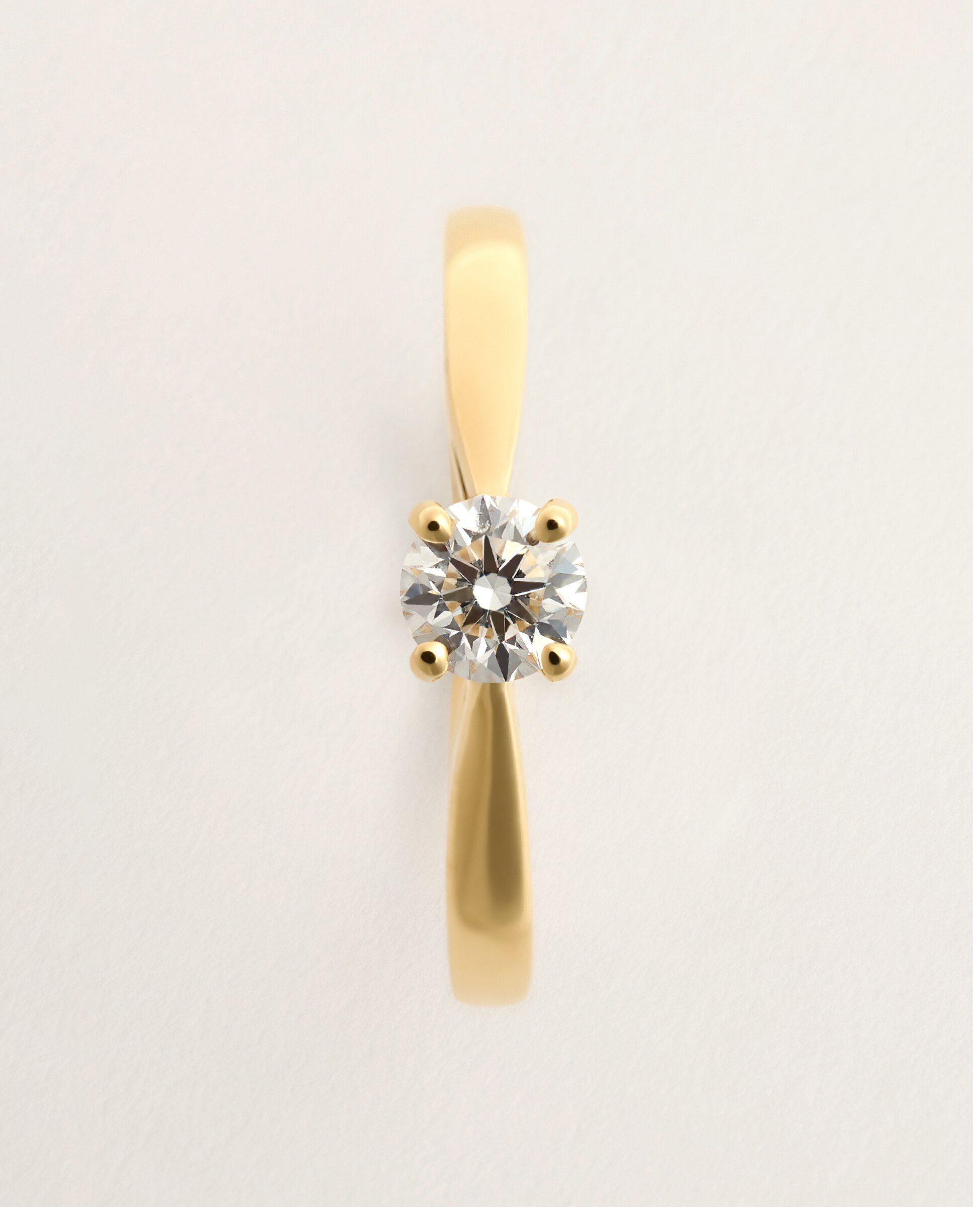 Anillo solitario de oro amarillo de 18k con diamante en talla brillante de 0,30ct - El Corte Inglés - 300 Amarillo 300 Amarillo-3