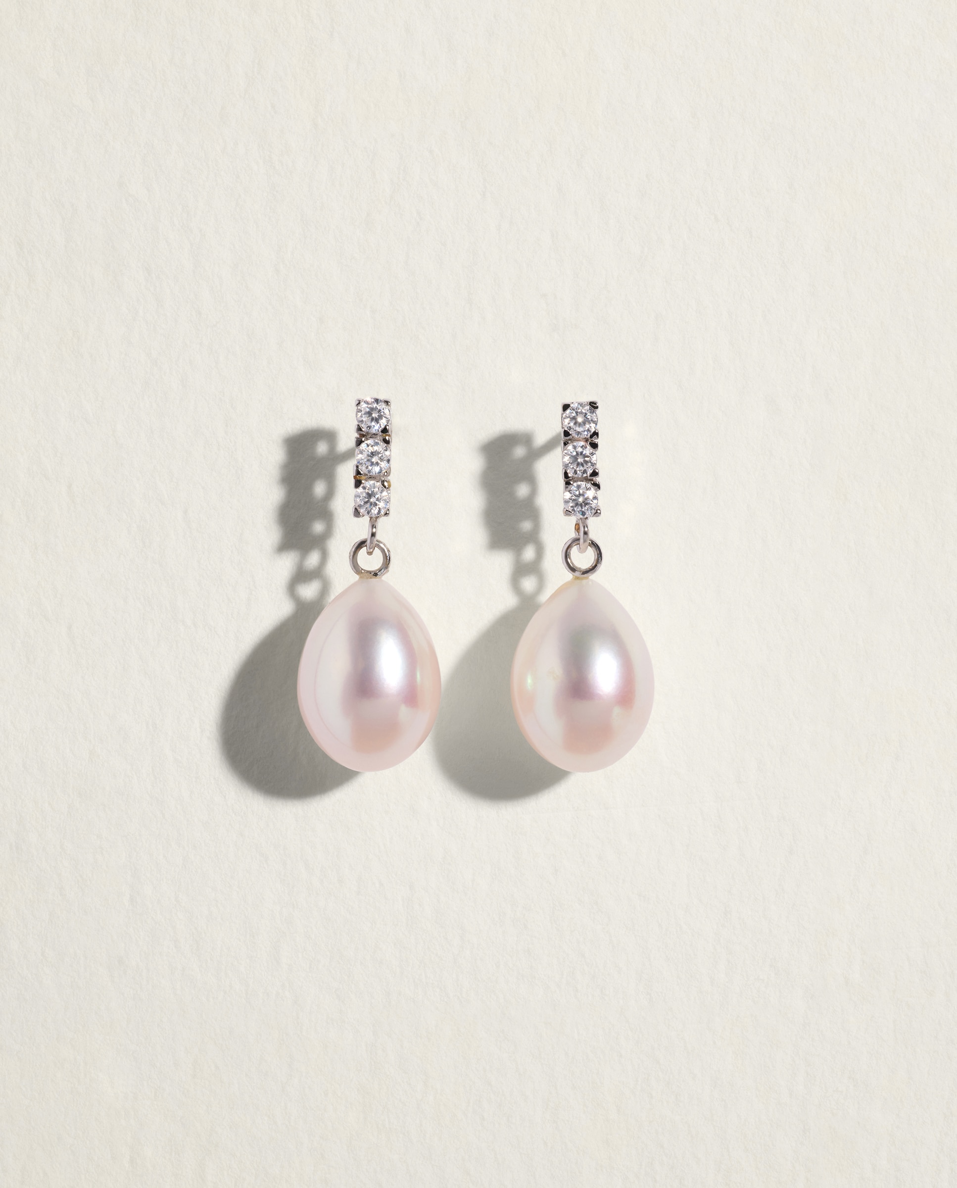 Imagen 1 de Pendientes de niña de oro, perlas y circonitas - El Corte Inglés - Blanco Blanco