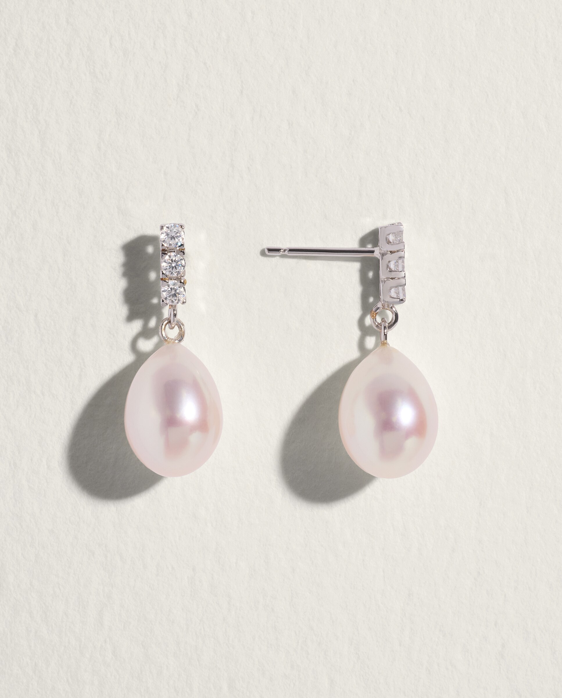 Imagen 2 de Pendientes de niña de oro, perlas y circonitas - El Corte Inglés - Blanco Blanco