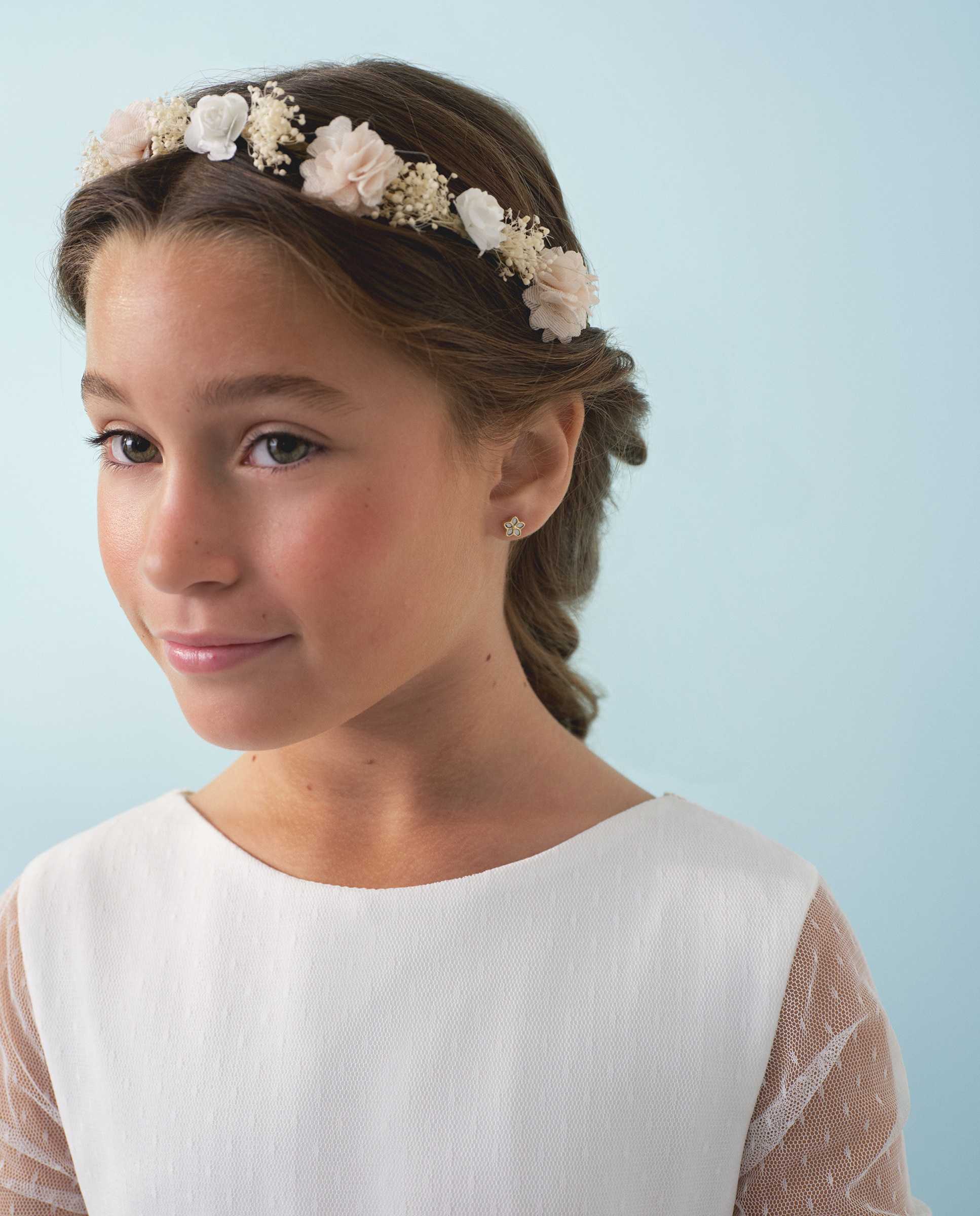 Imagen 3 de Pendientes de niña Flor de oro y nácar - El Corte Inglés - Blanco Blanco