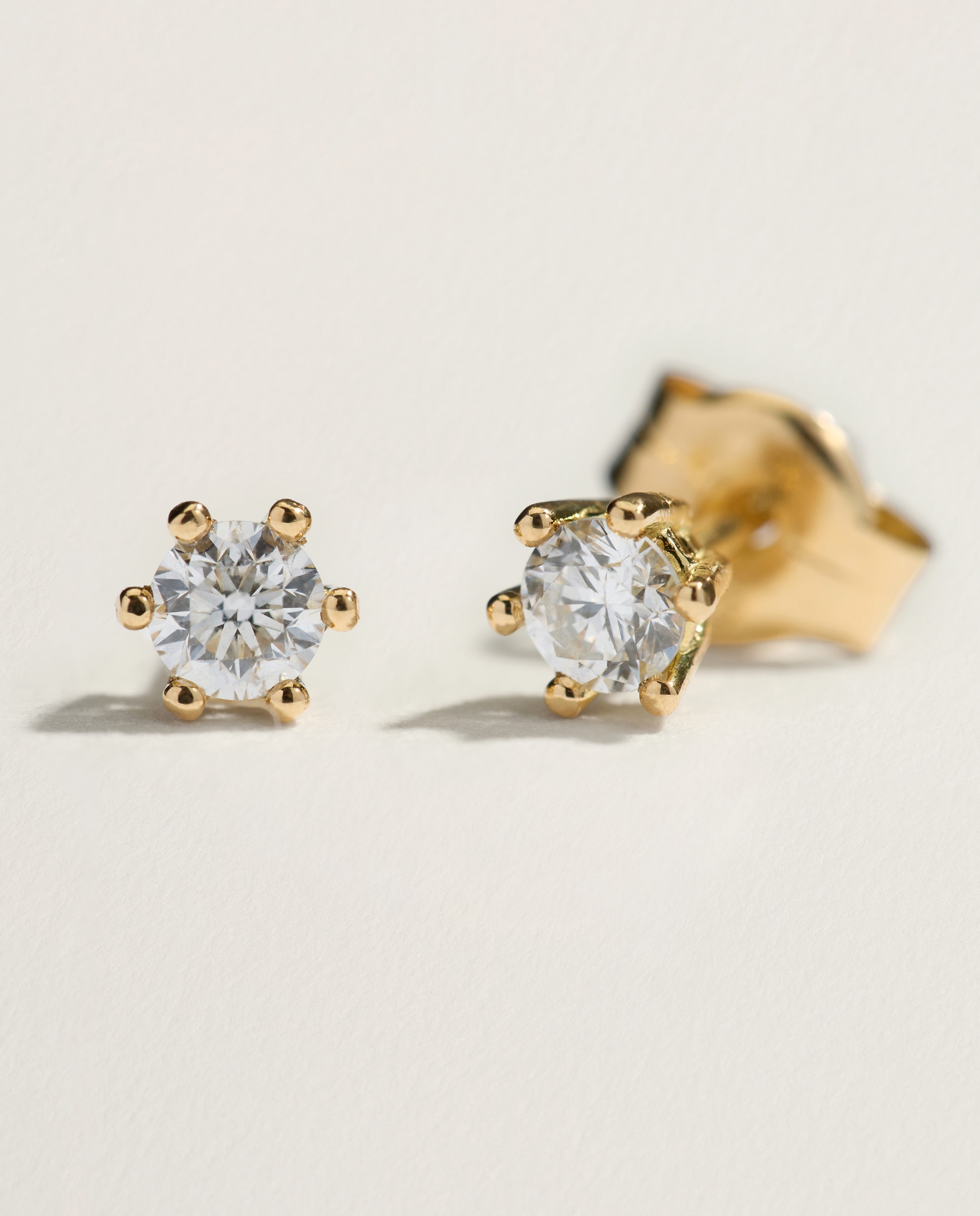 Pendientes en oro amarillo de 18k con diamantes en talla brillante con un peso total de 0,30ct - El Corte Inglés - 300 Amarillo 300 Amarillo-3