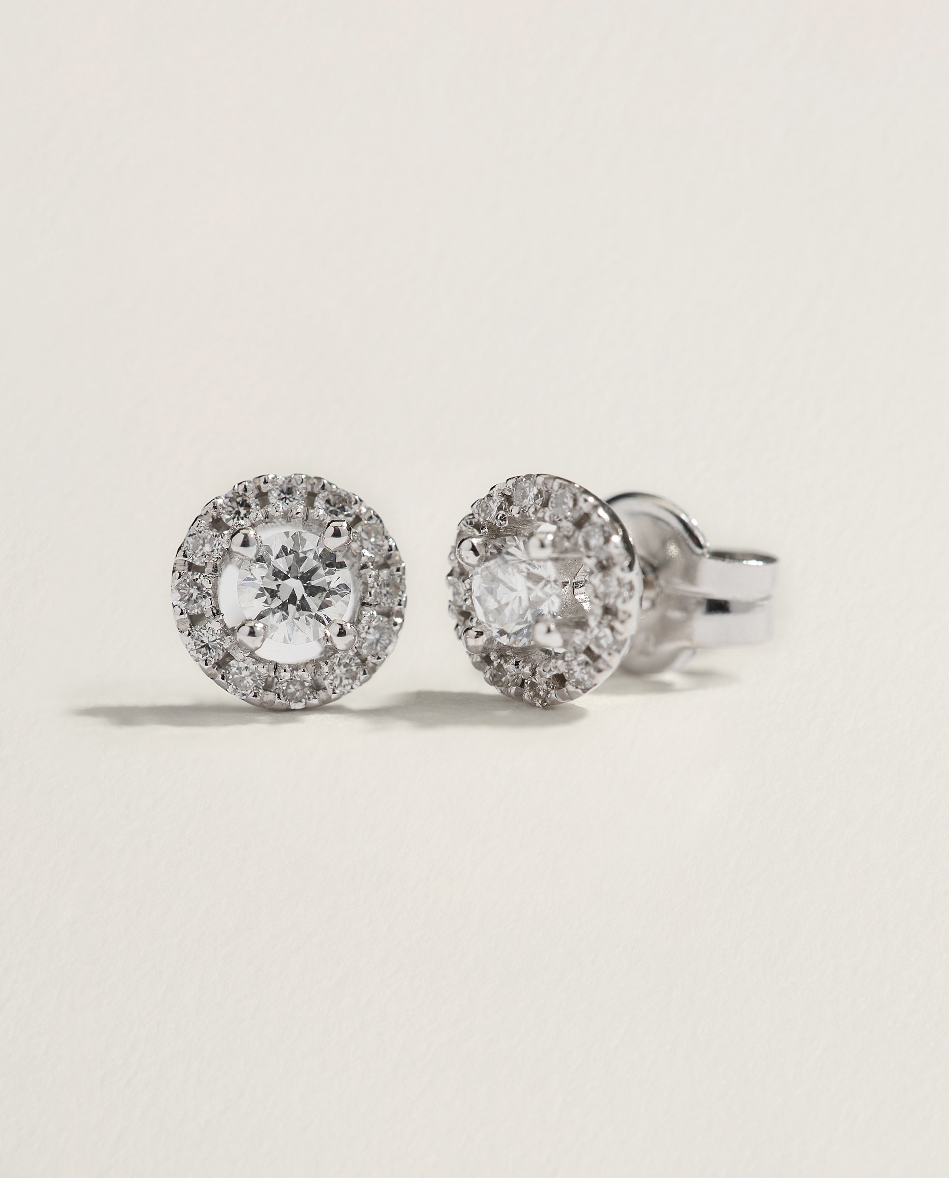 Pendientes orla de oro blanco de 18k de diamantes con un peso total de 0,32ct - El Corte Inglés - Plata Plata-3