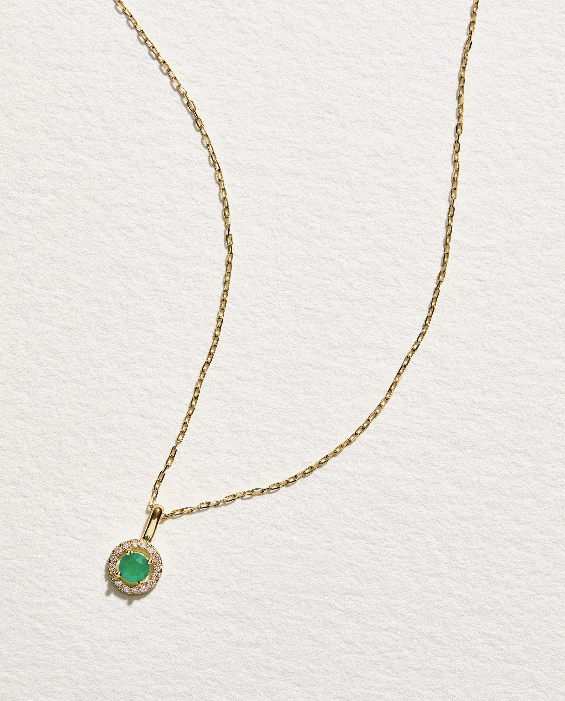 Imagen 1 de Colgante de oro con diamante y esmeralda Verde