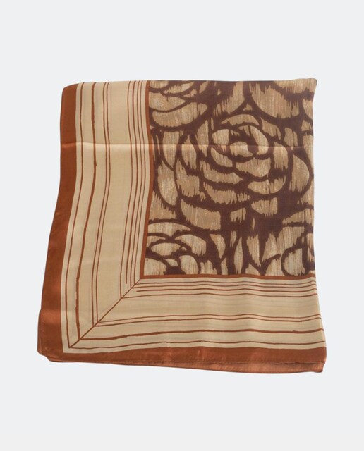 Imagem 0 de Lenço Quadrado de Poliéster de Estampado Floral, Acessório Ligeiro e Elegante