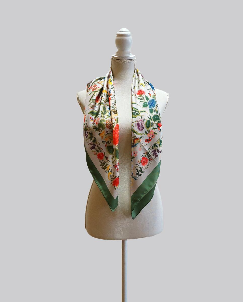 Lenço de seda com estampado floral, fabricado em Espanha Verde-militar-2