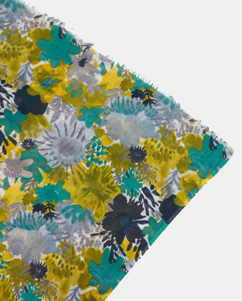 Lenço de Viscose com Estampado Floral Verde-3