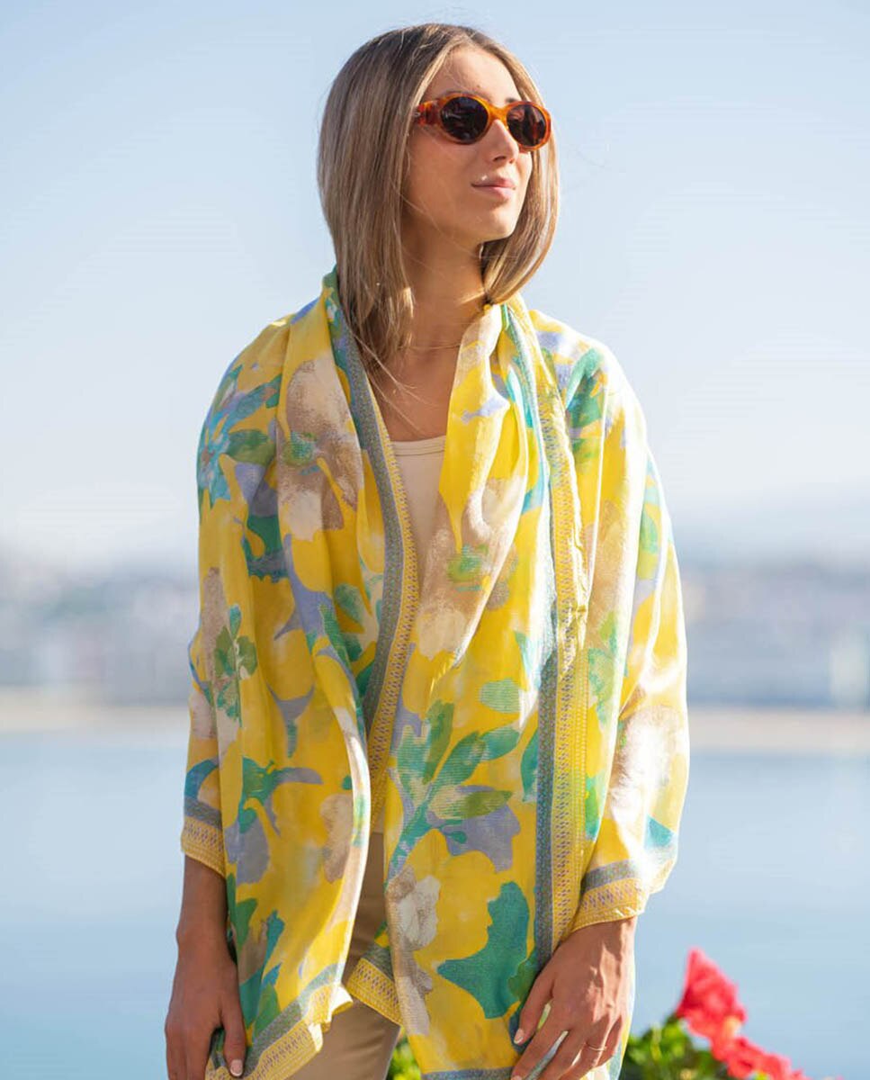 Imagem 0 de Lenço de seda estampado