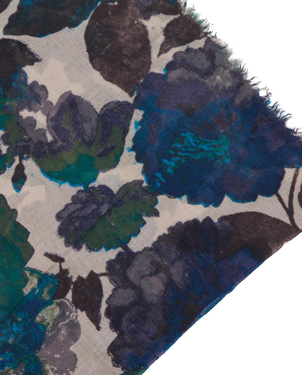 Lenço de Viscose com Estampado Floral Verde-3
