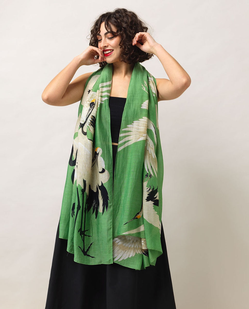 Écharpe com Estampado de Garças Verde-3
