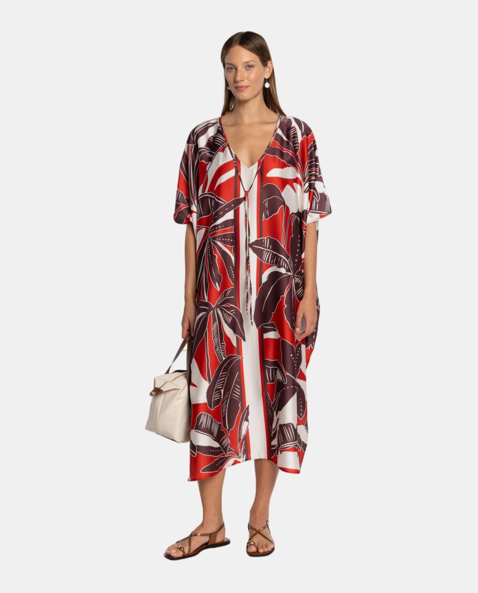 Imagen 0 de Caftán con estampado de inspiración tropical y cuello en "V" con detalle de lazada. Rojo