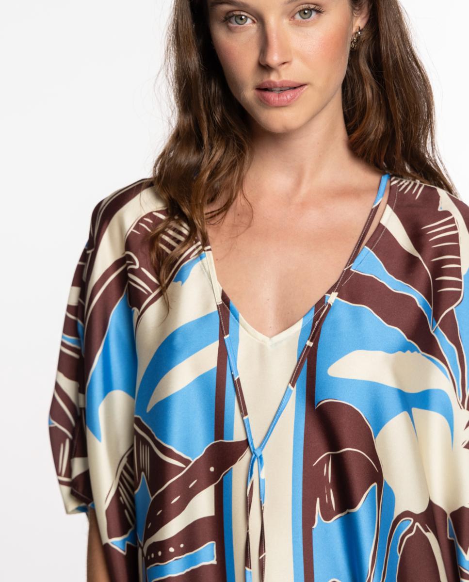 Kaftan com Estampado de Inspiração Tropical e Decote em "V" com Detalhe de Laço Azul-4