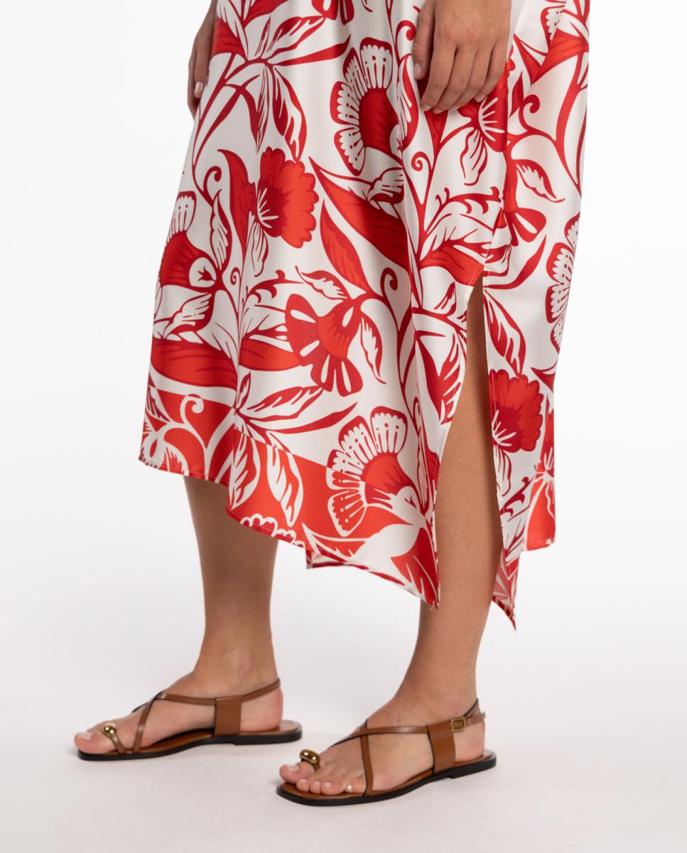 Kaftan com Estampado Floral e Decote em "V" com Efeito de Mini Aba e Laço. Vermelho-5