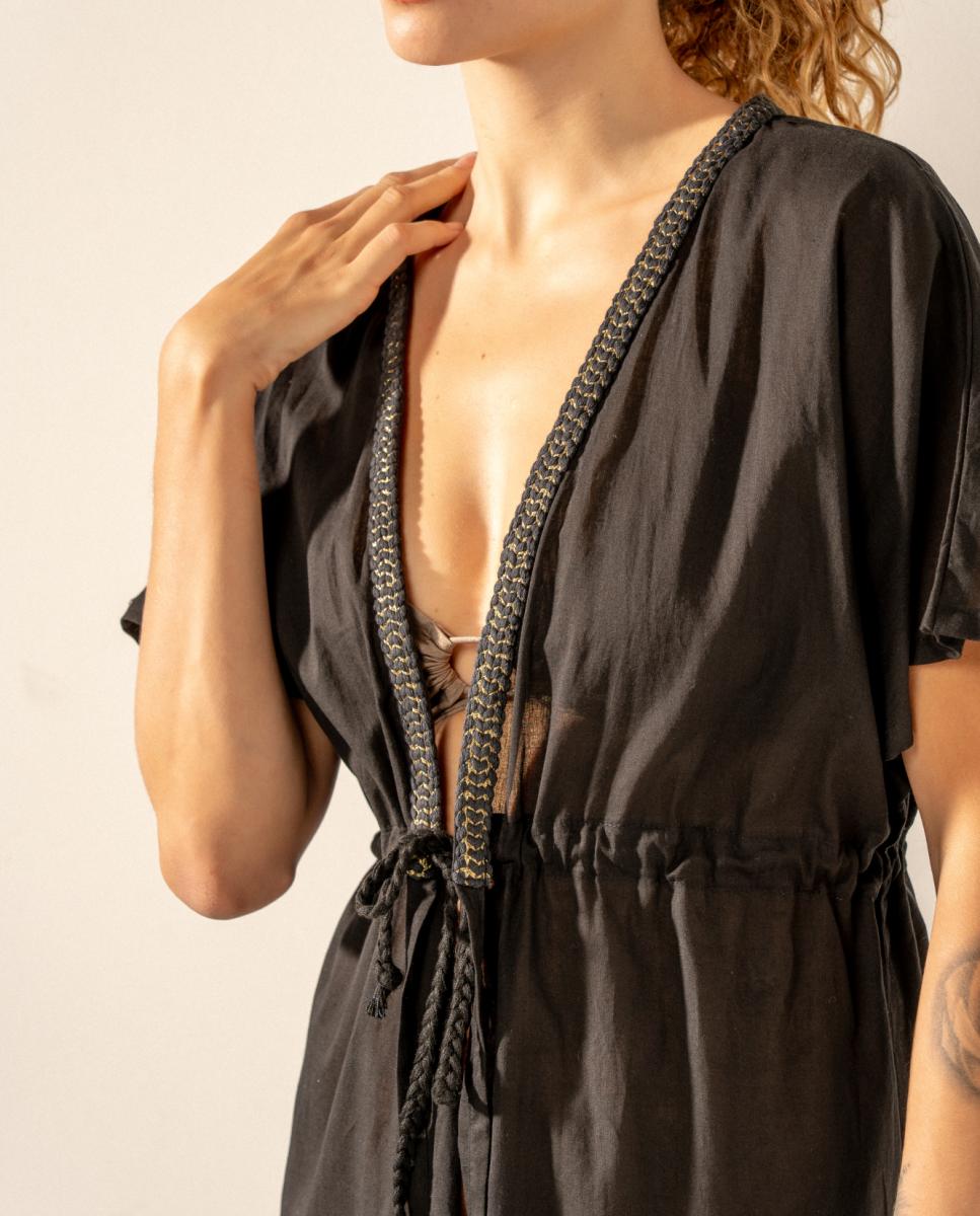 Túnica de Viscose com Detalhes Metalizados Preto-5