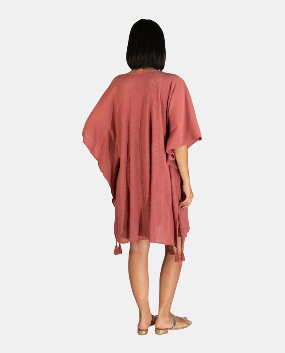 Kaftan Curto de Praia em Algodão Texturizado Liso com Detalhe de Borlas Coral-2