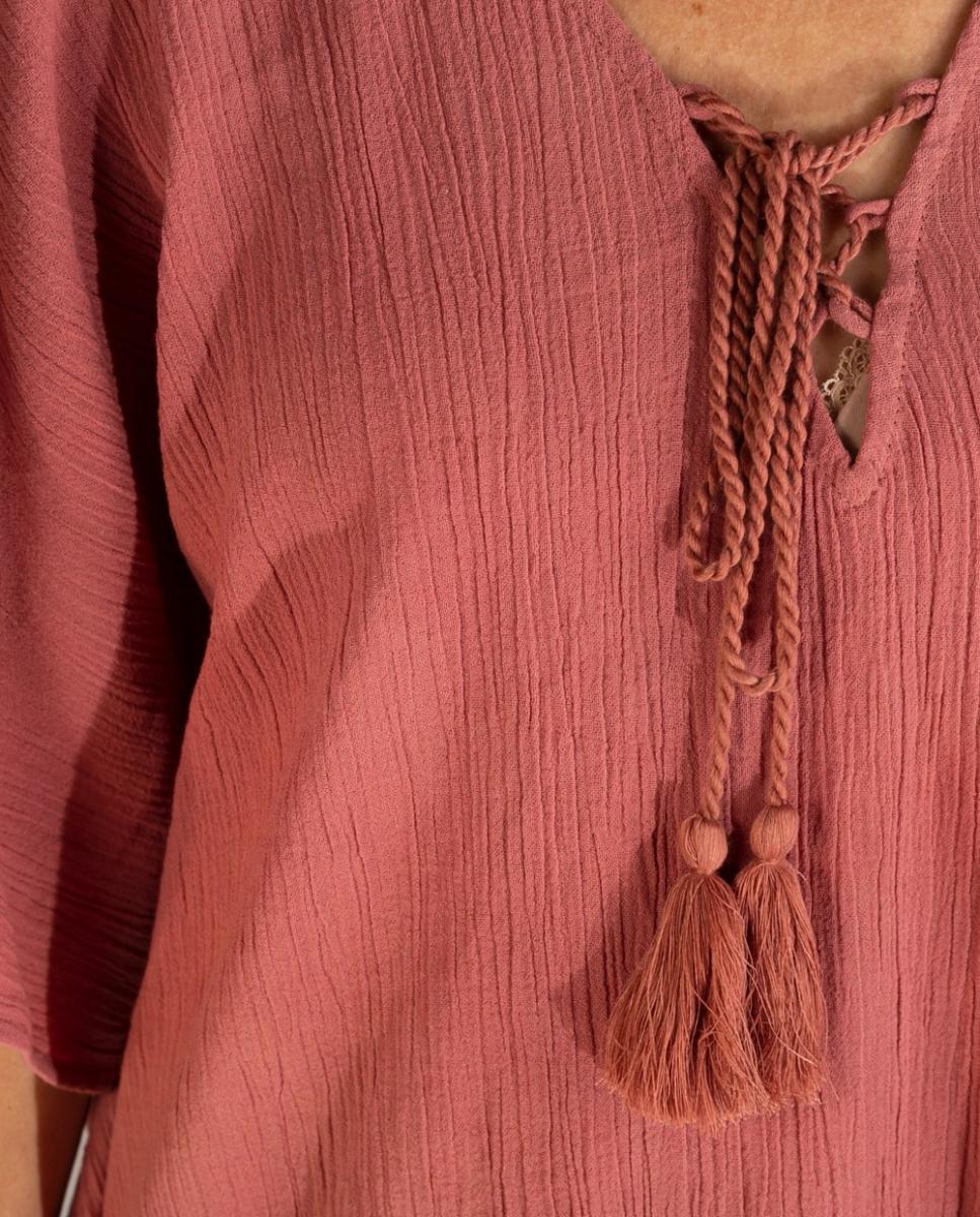 Kaftan Curto de Praia em Algodão Texturizado Liso com Detalhe de Borlas Coral-3
