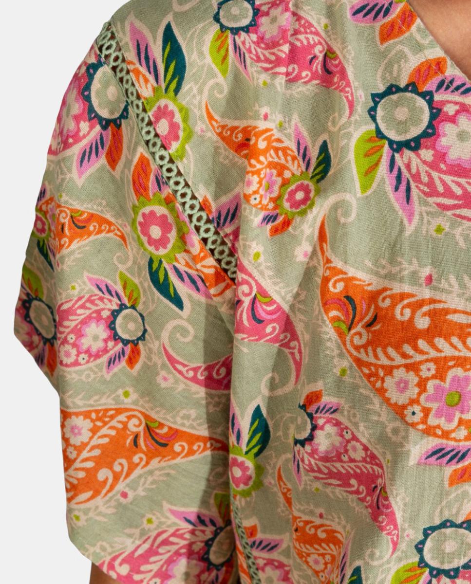 Kaftan Curto de Praia com Estampado Paisley e Detalhe de Borlas Verde-claro-3