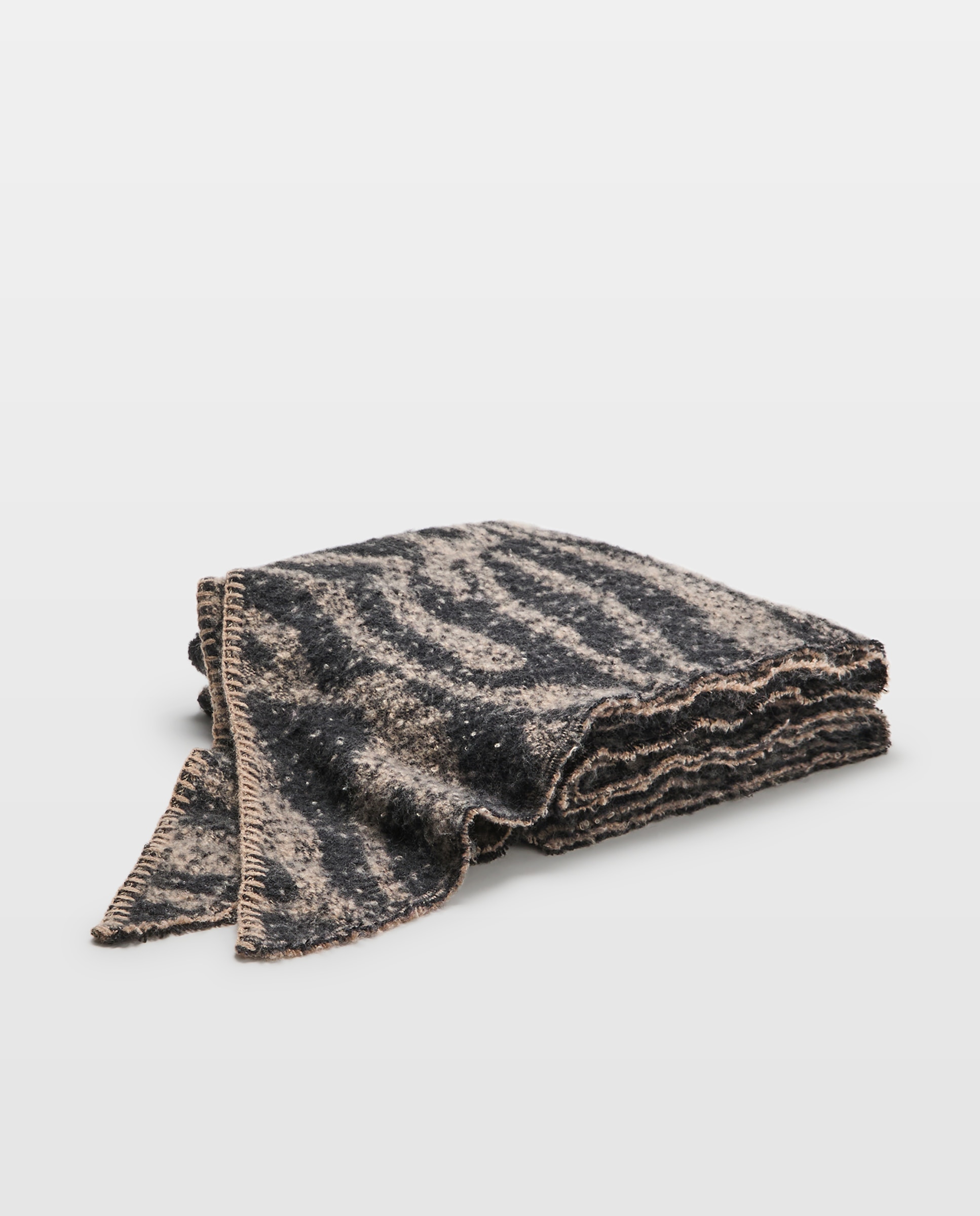 Imagen 4 de Bufanda larga animal print - Pieces - Beige Beige