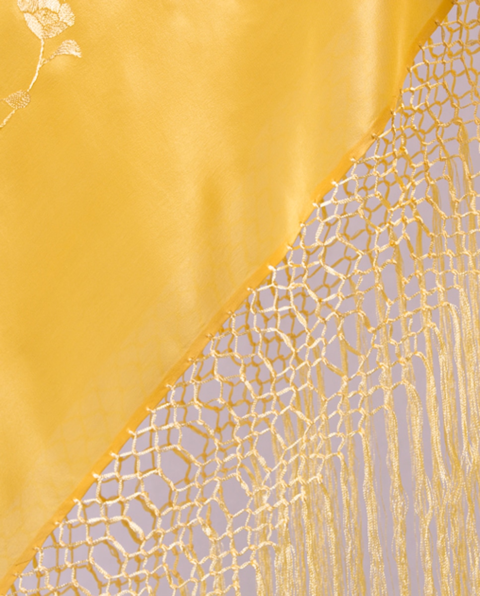 Xaile Bordado de Seda Amarelo-3