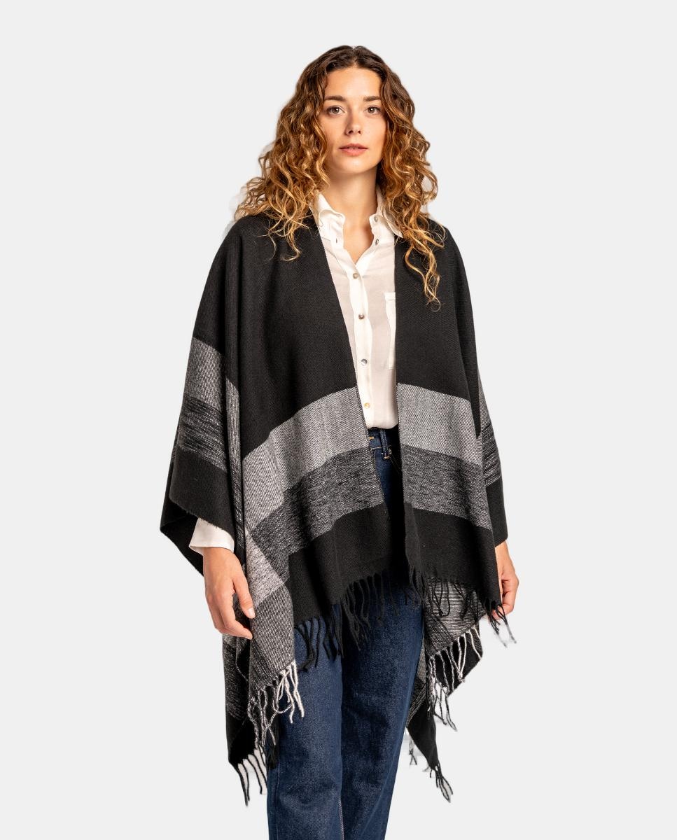 Poncho com Estampado às Riscas - Preto Preto-1