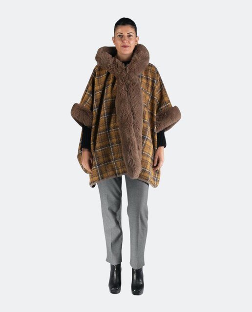 Imagem 0 de Capa Tecida Debruada com Pelo e Capuz