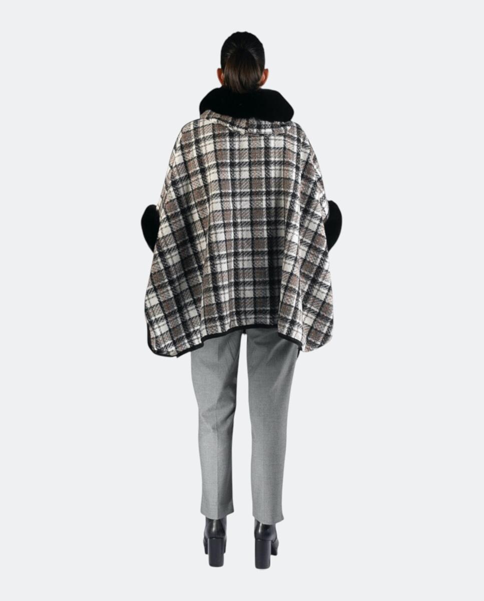 Capa Tecida Debruada com Pelo e Capuz Preto-2