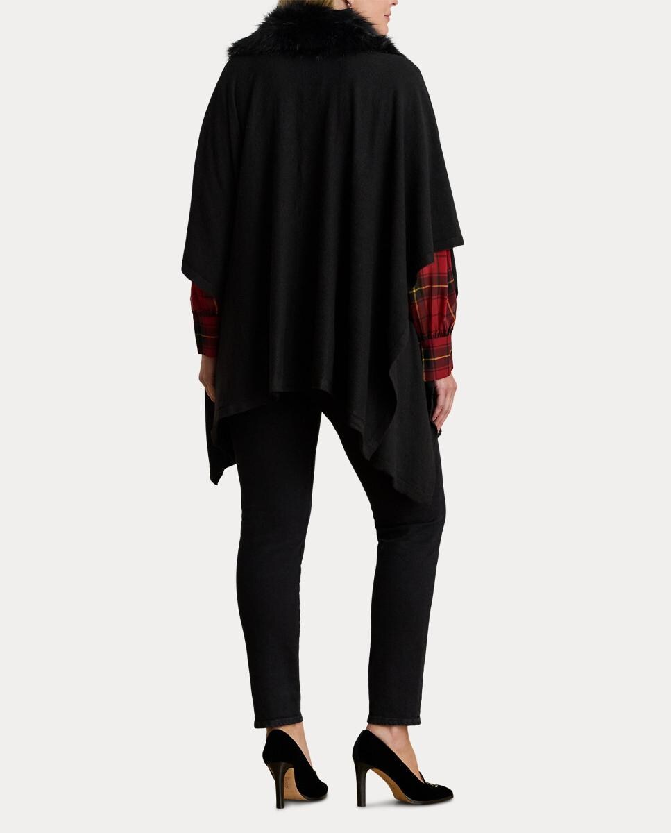Poncho Liso com Gola de Pelo Preto-5