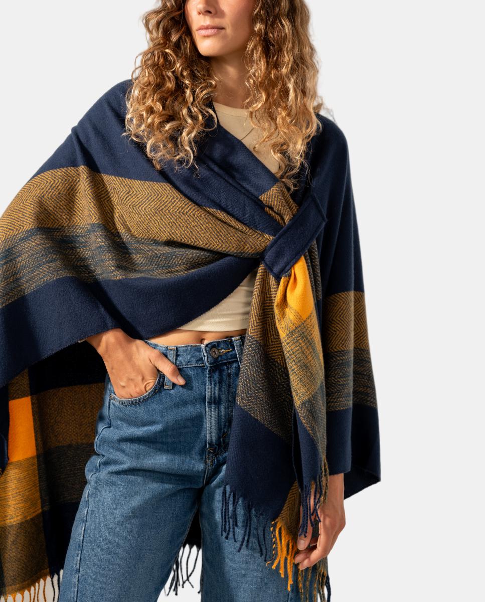 Imagem 0 de Poncho Ajustável aos Quadrados