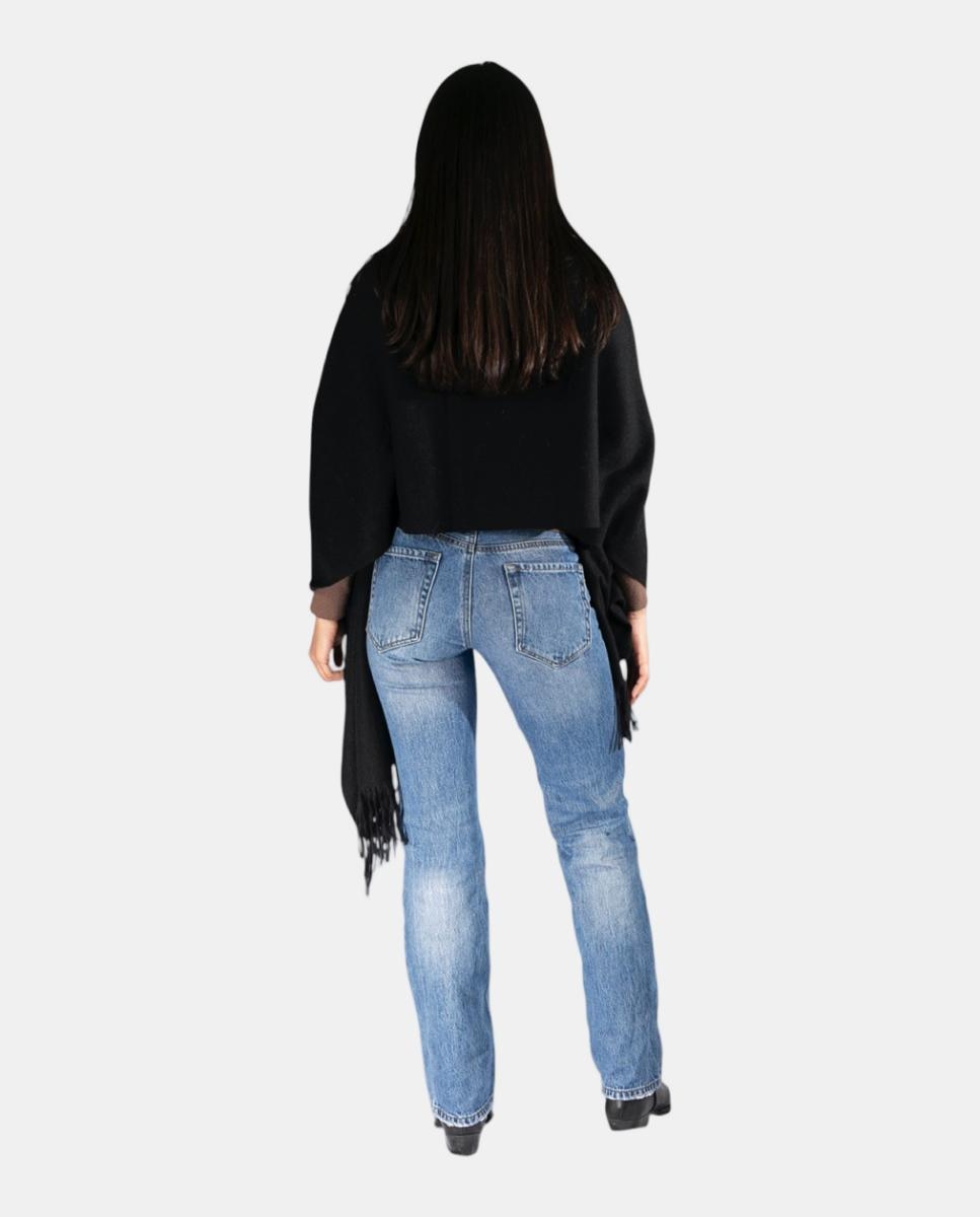 Capa Tipo Xaile com Gola com Efeito de Pelo e Franjas Preto-4