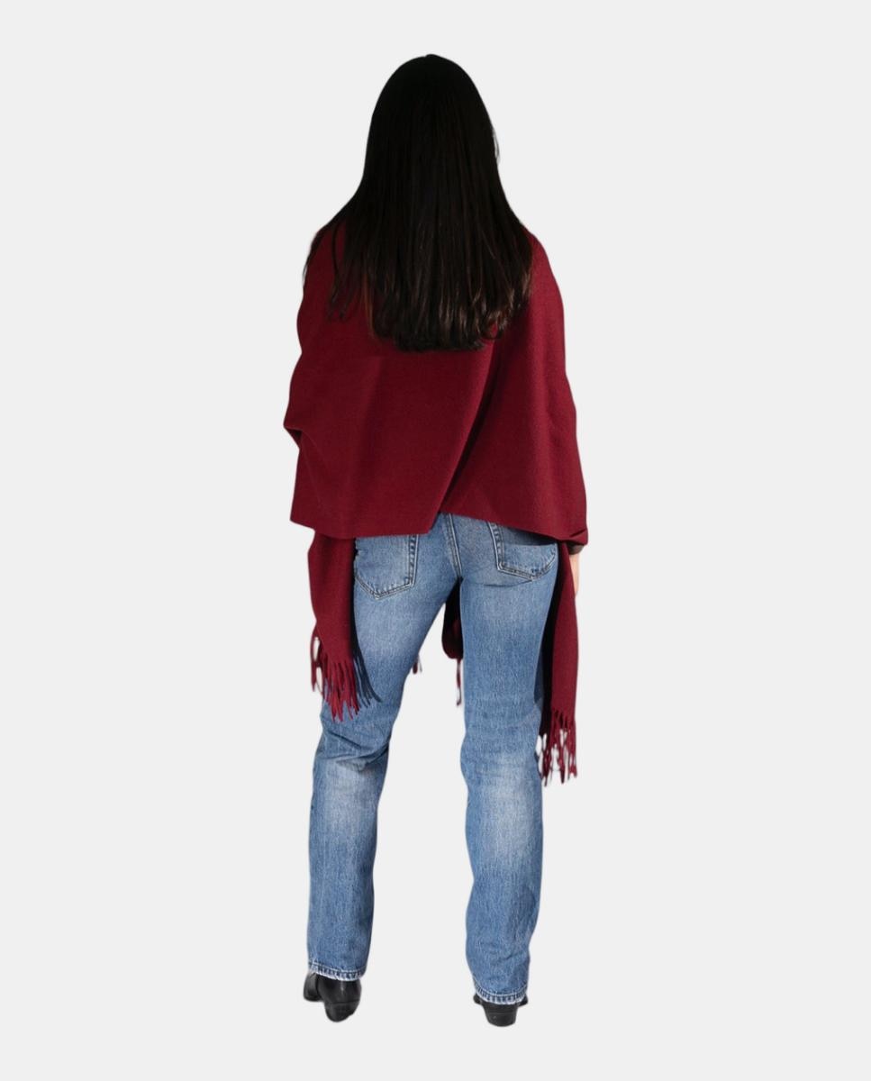 Capa Tipo Xaile com Gola com Efeito de Pelo e Franjas Grená-4