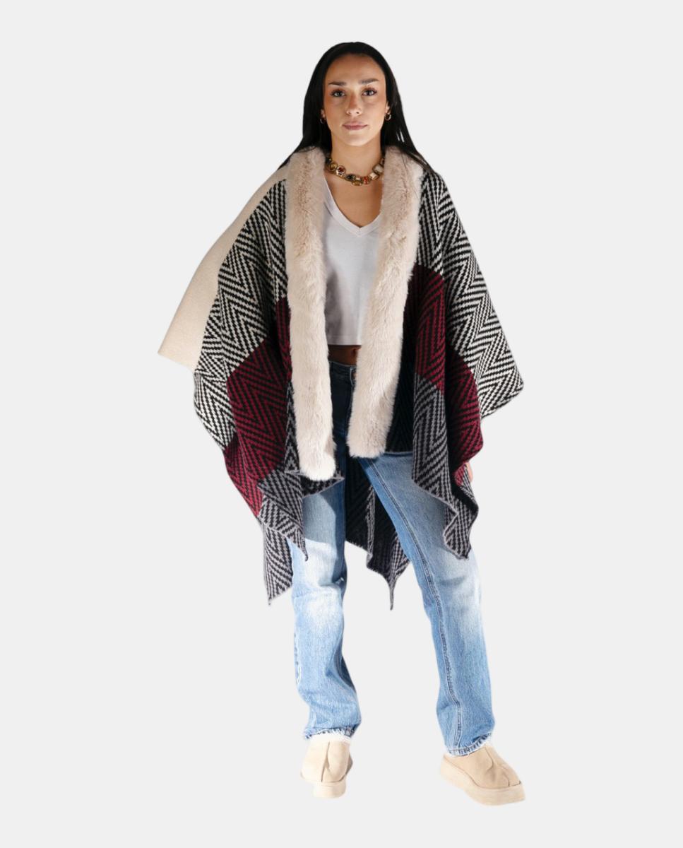 Imagem 0 de Poncho Oversize de Jacquard com Gola com Efeito de Pelo