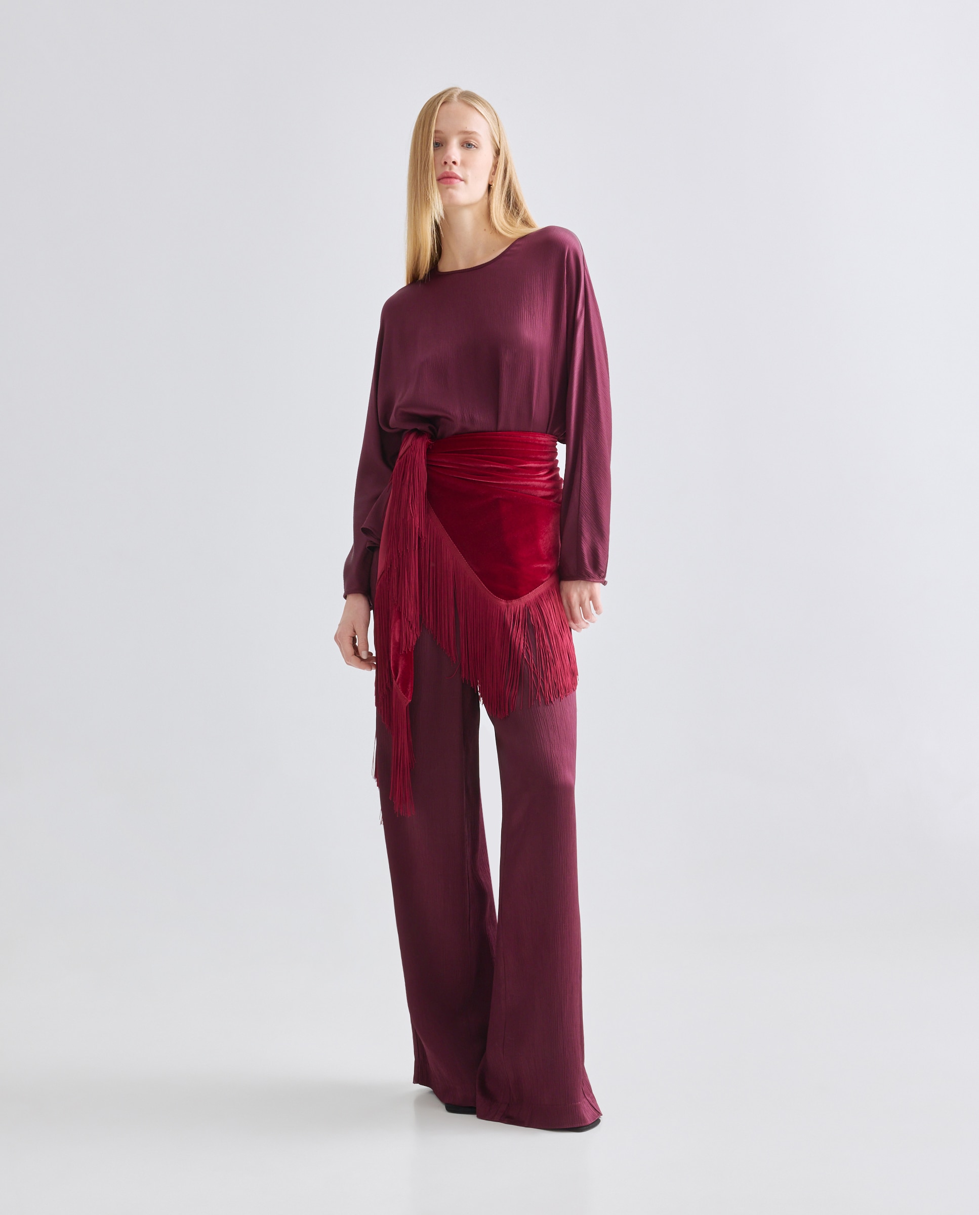 Écharpe Bordada com Franja Grená-2