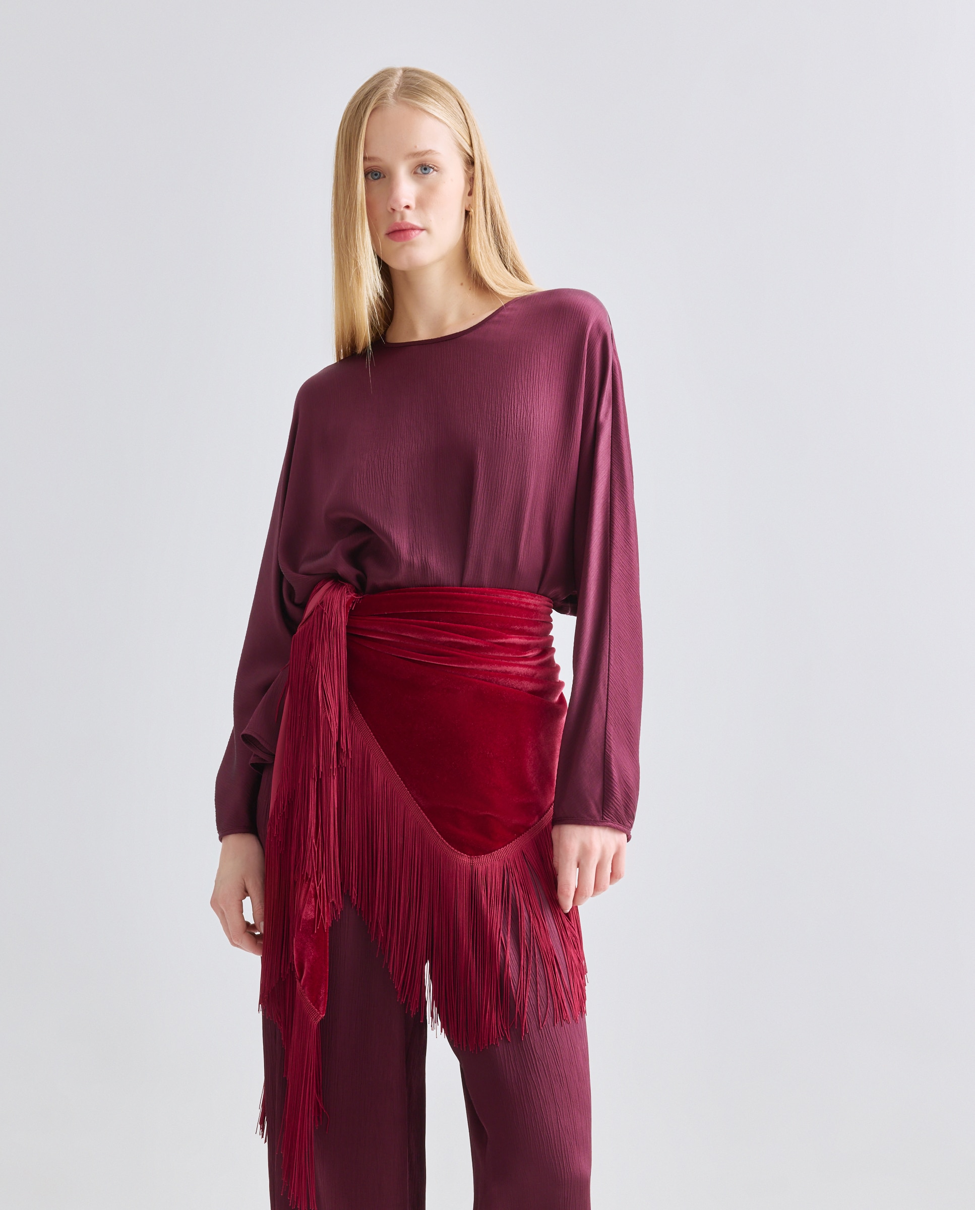 Écharpe Bordada com Franja Grená-4