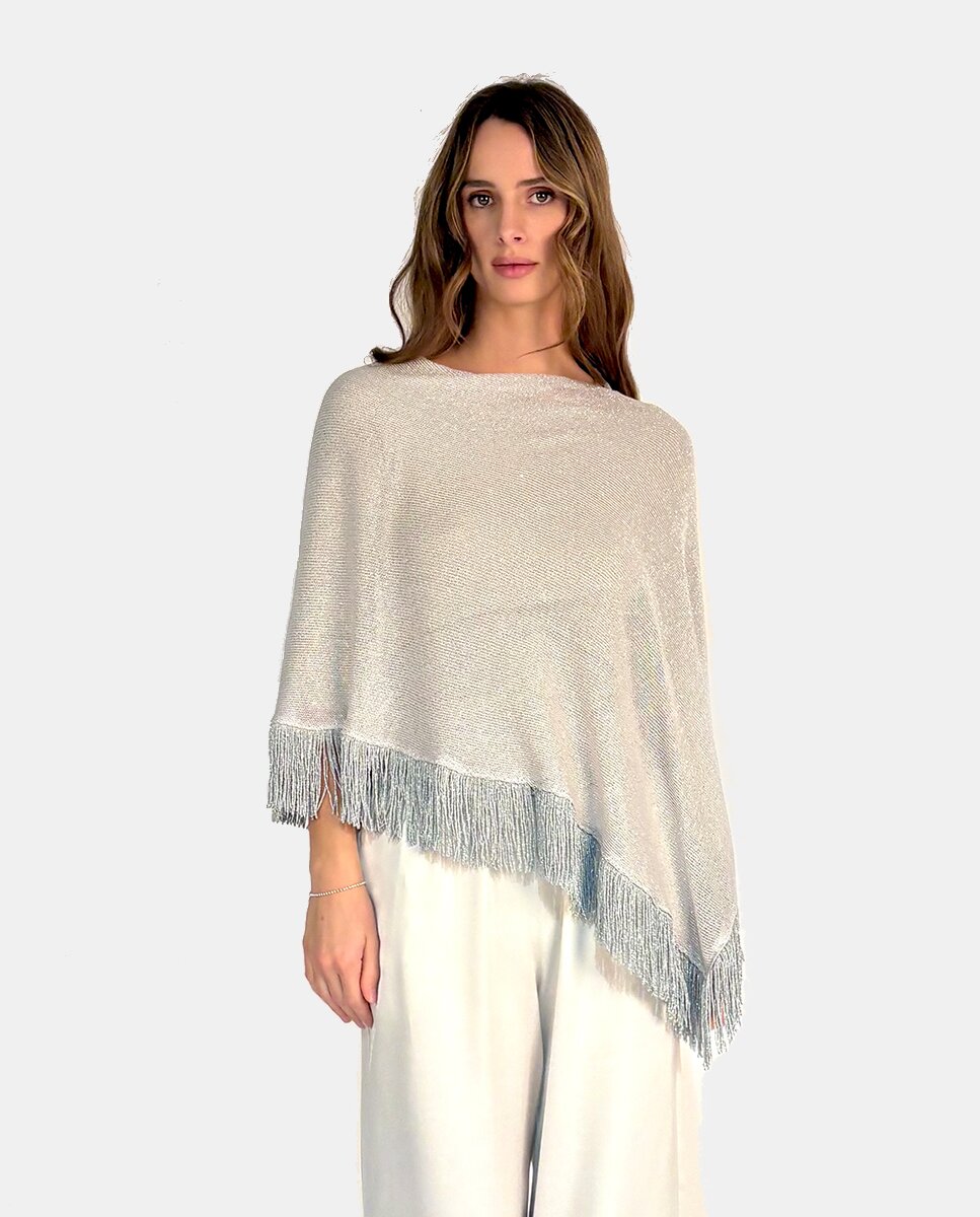 Imagem 0 de Capa em Fio Metalizado com Franjas