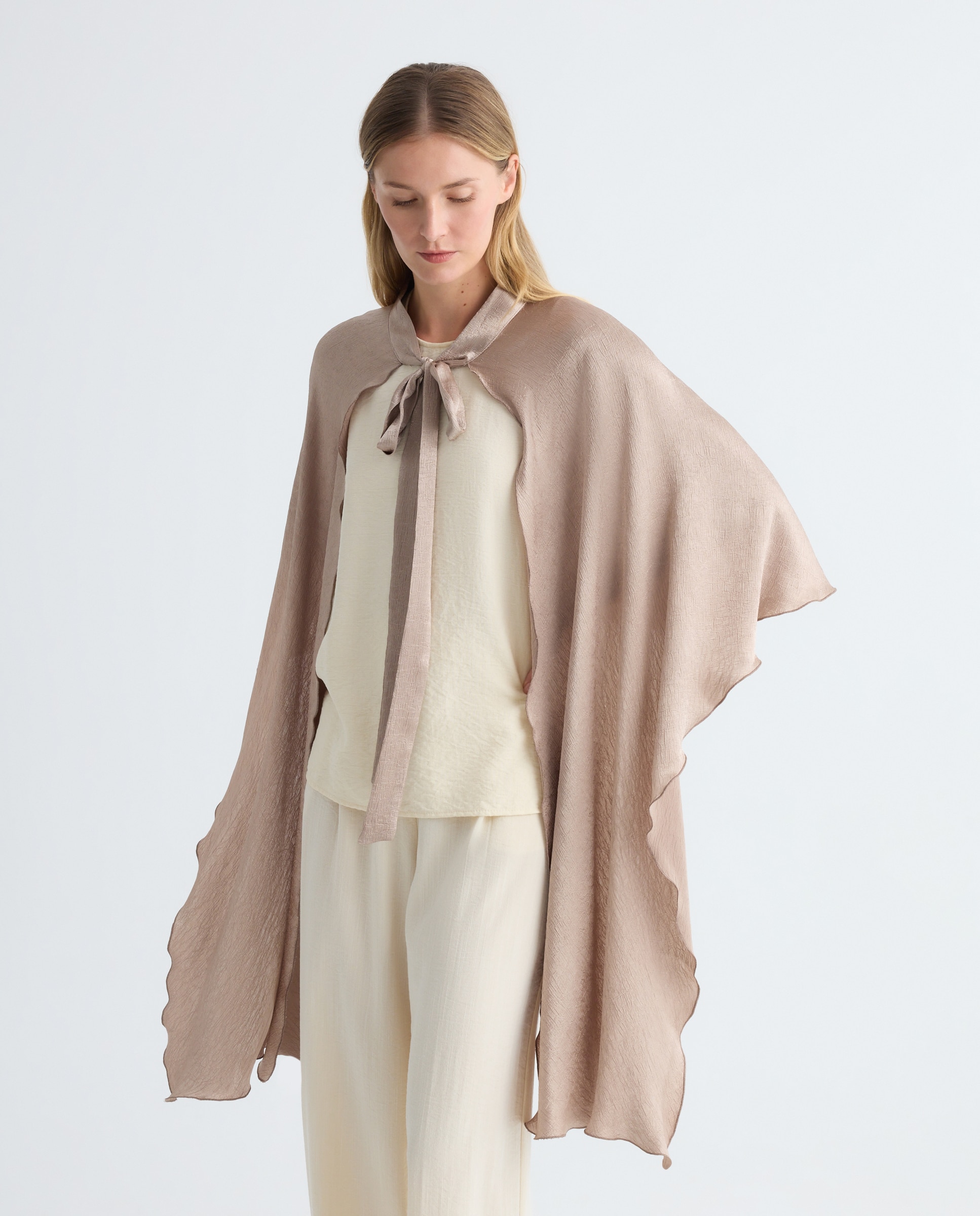 Capa jaquard media largura lazo de fiesta de Banarassi - Beige Beige-1