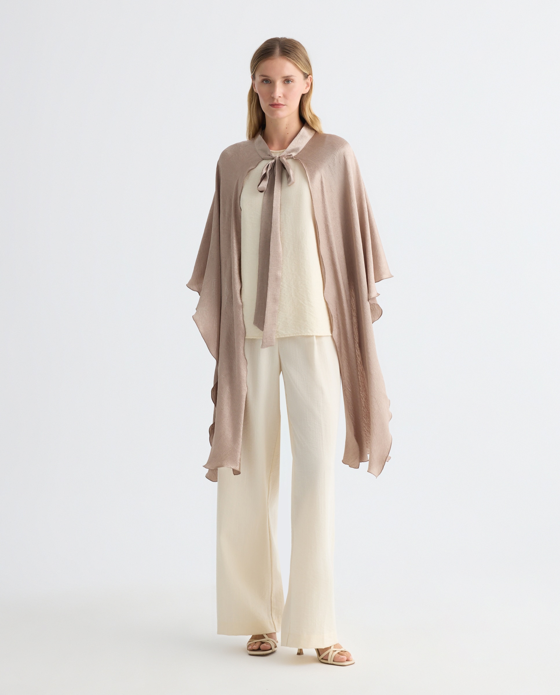 Capa jaquard media largura lazo de fiesta de Banarassi - Beige Beige-2