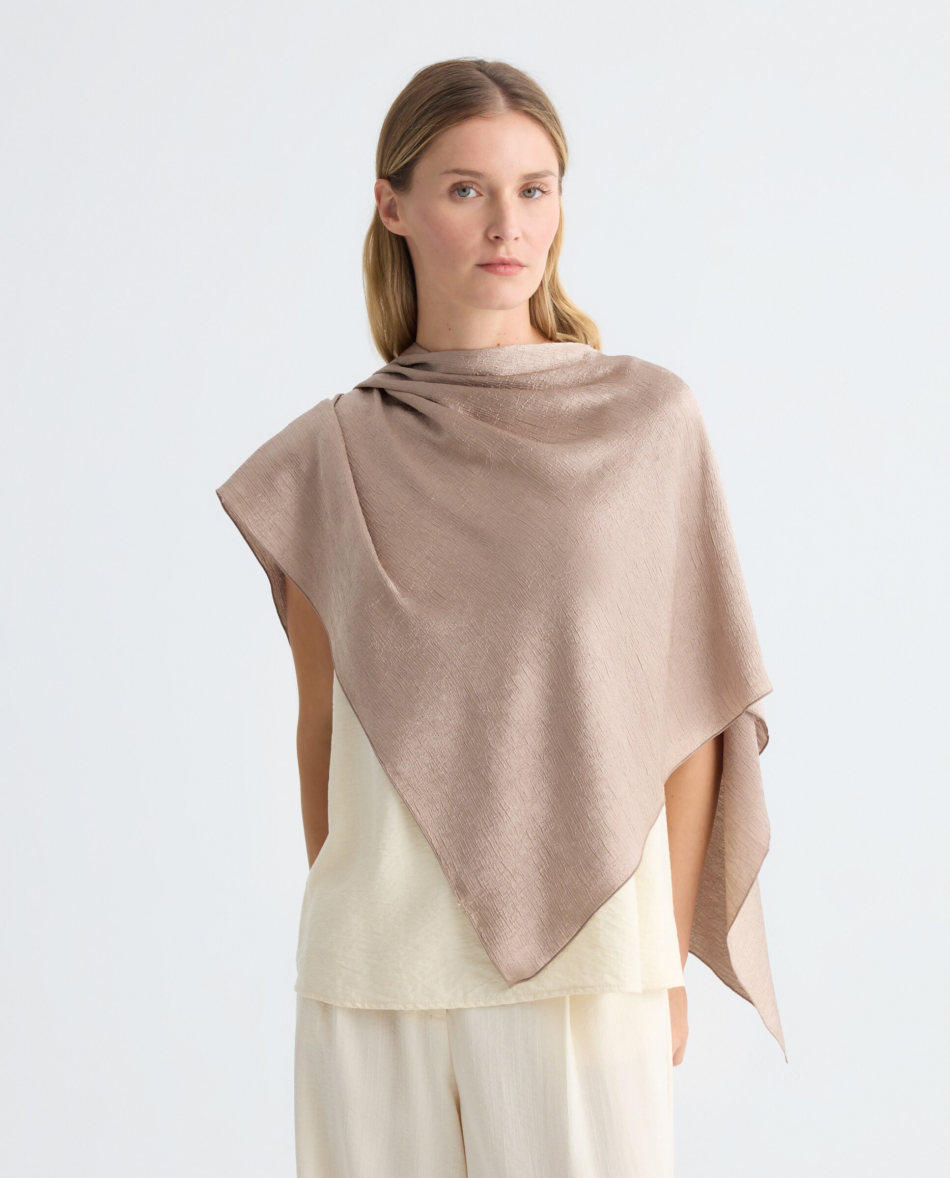 Capa jaquard de fiesta de Banarassi - Beige Beige-2