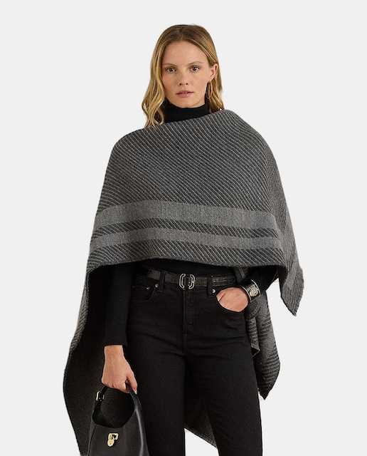 Imagen 0 de Poncho liso de mujer de punto en dos tonalidades.