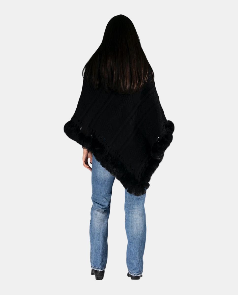 Poncho de Malha Entrançada com Gola Envolvente e Acabamento de Efeito de Pelo Preto-4
