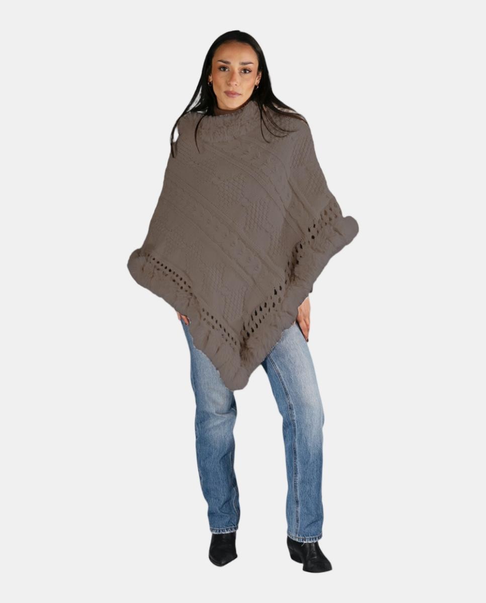 Imagem 0 de Poncho de Malha Entrançada com Gola Envolvente e Acabamento de Efeito de Pelo