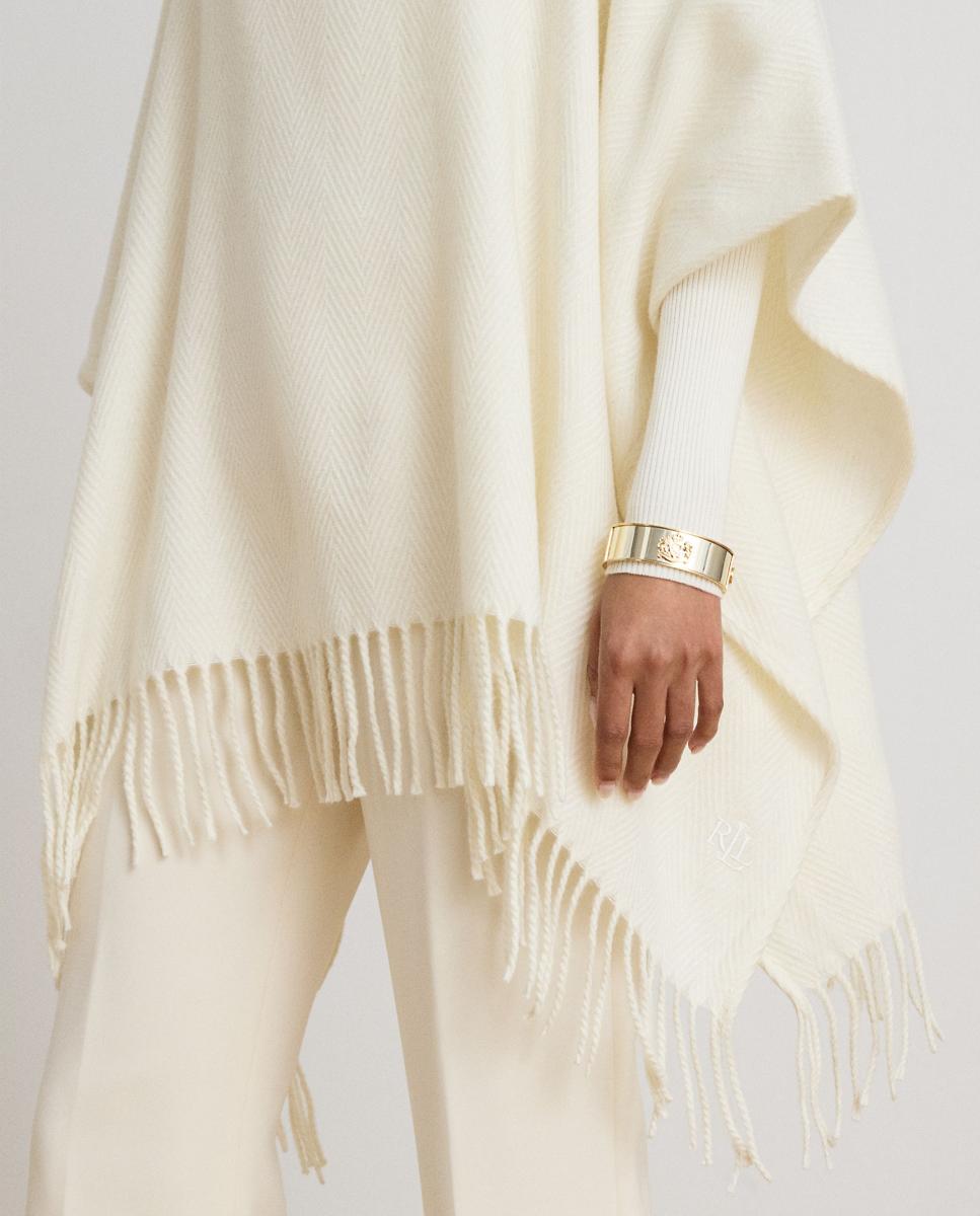 Poncho com Gola Semicisne com Acabamento com Franjas Branco-4